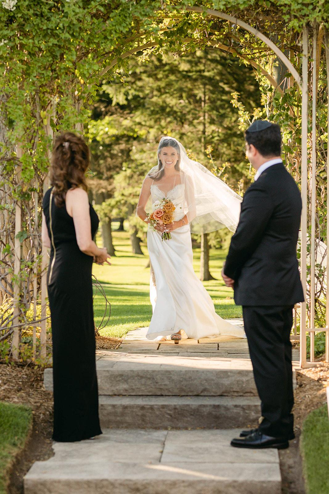 A Romantic Fall Wedding at Toronto Hunt Club 59