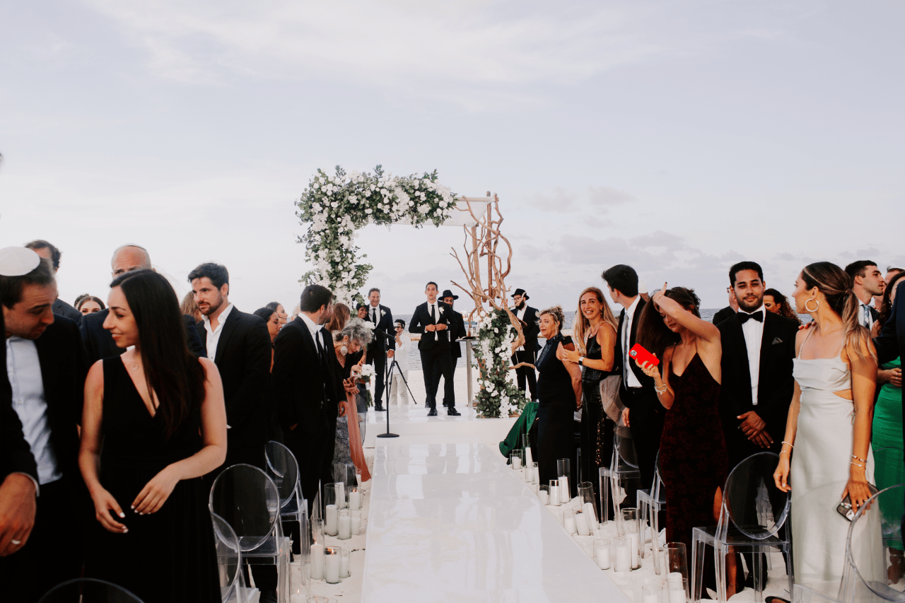A Modern Spring Wedding at Andaz Mayakoba Resort Riviera Maya photo 2