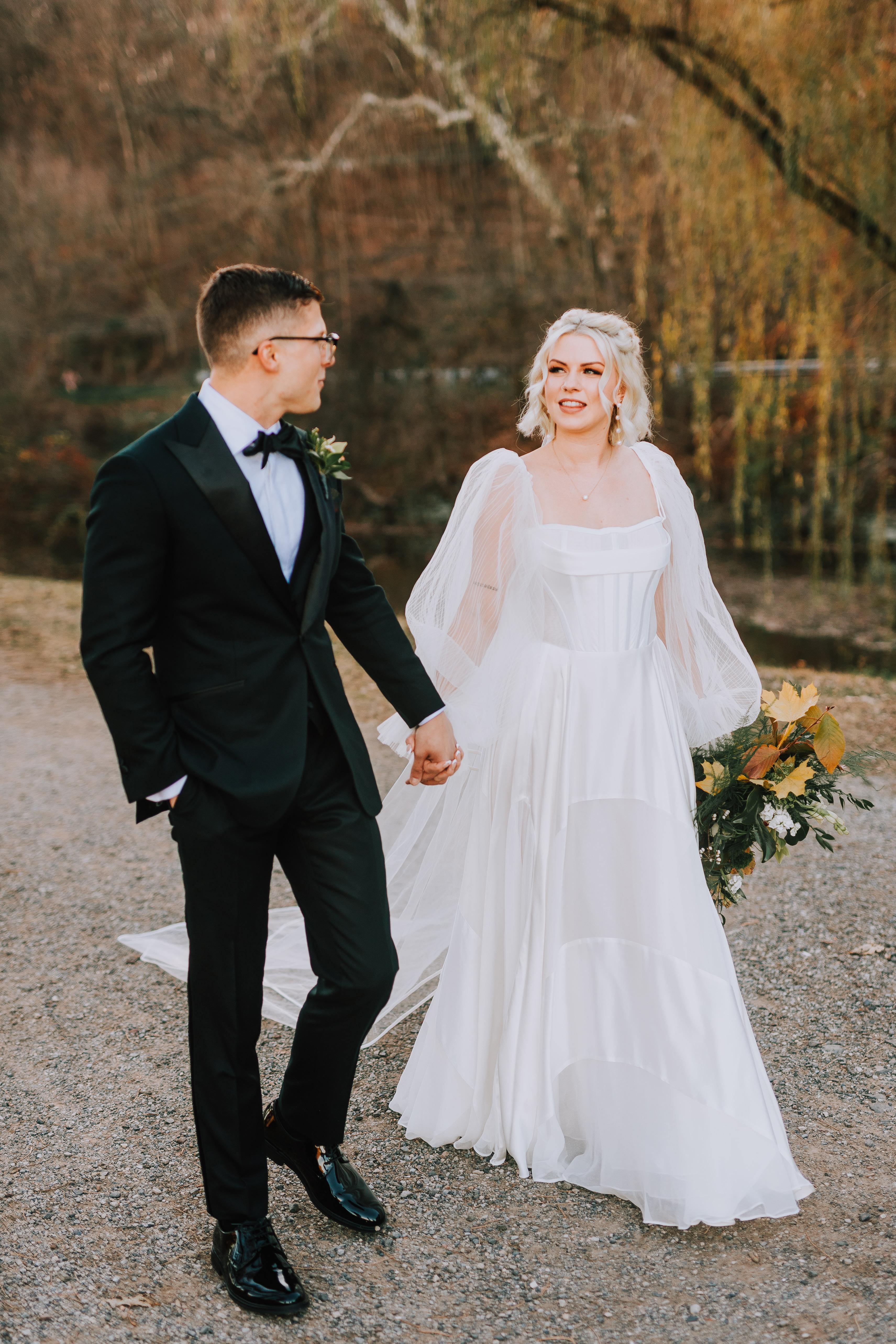 A Boho Winter Wedding at River House at Odette's 11
