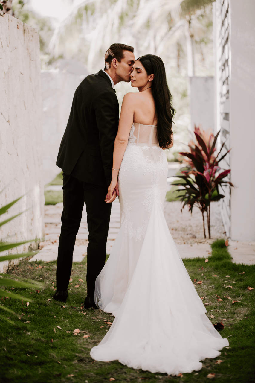 A Modern Spring Wedding at Andaz Mayakoba Resort Riviera Maya