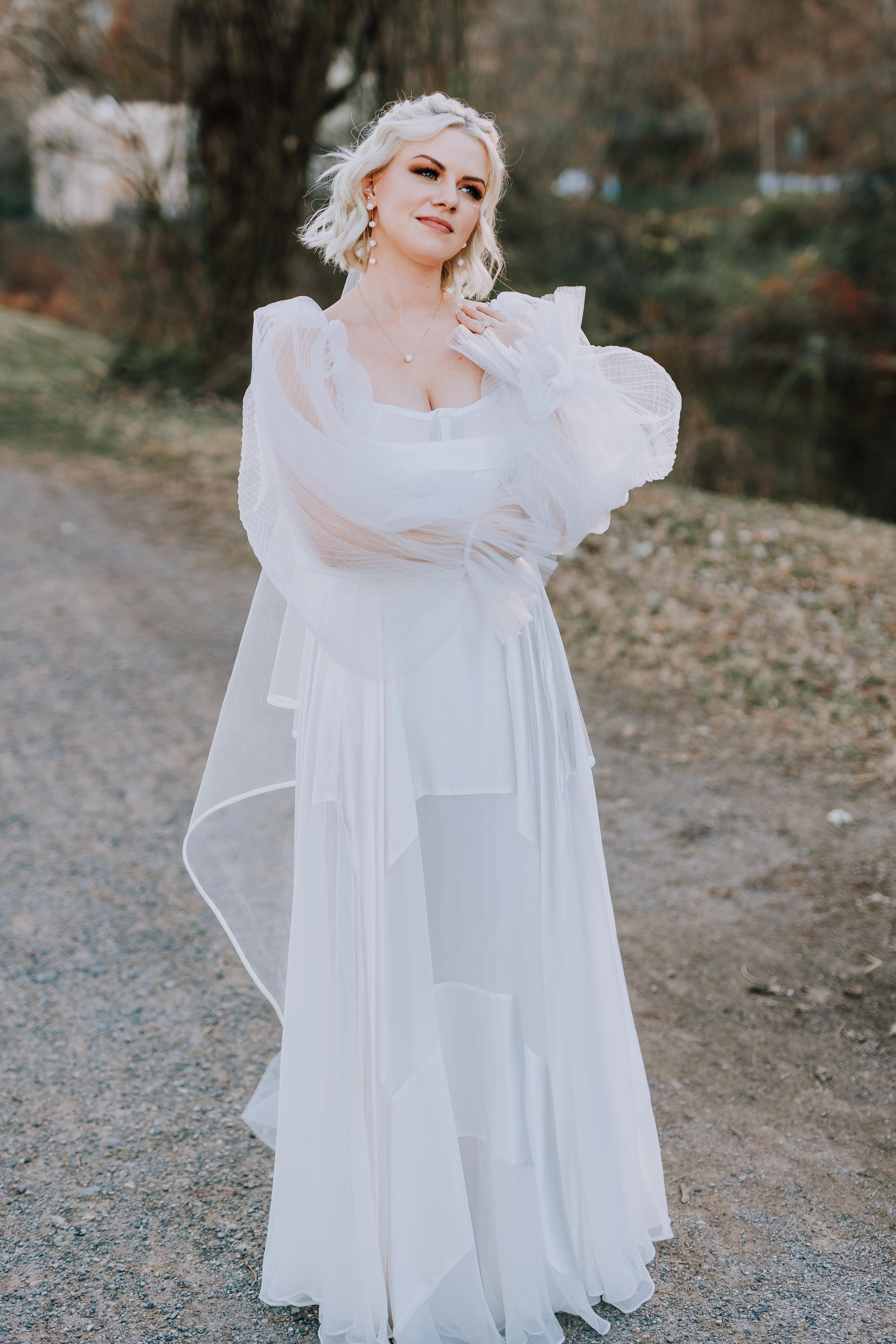 A Boho Winter Wedding at River House at Odette's 10