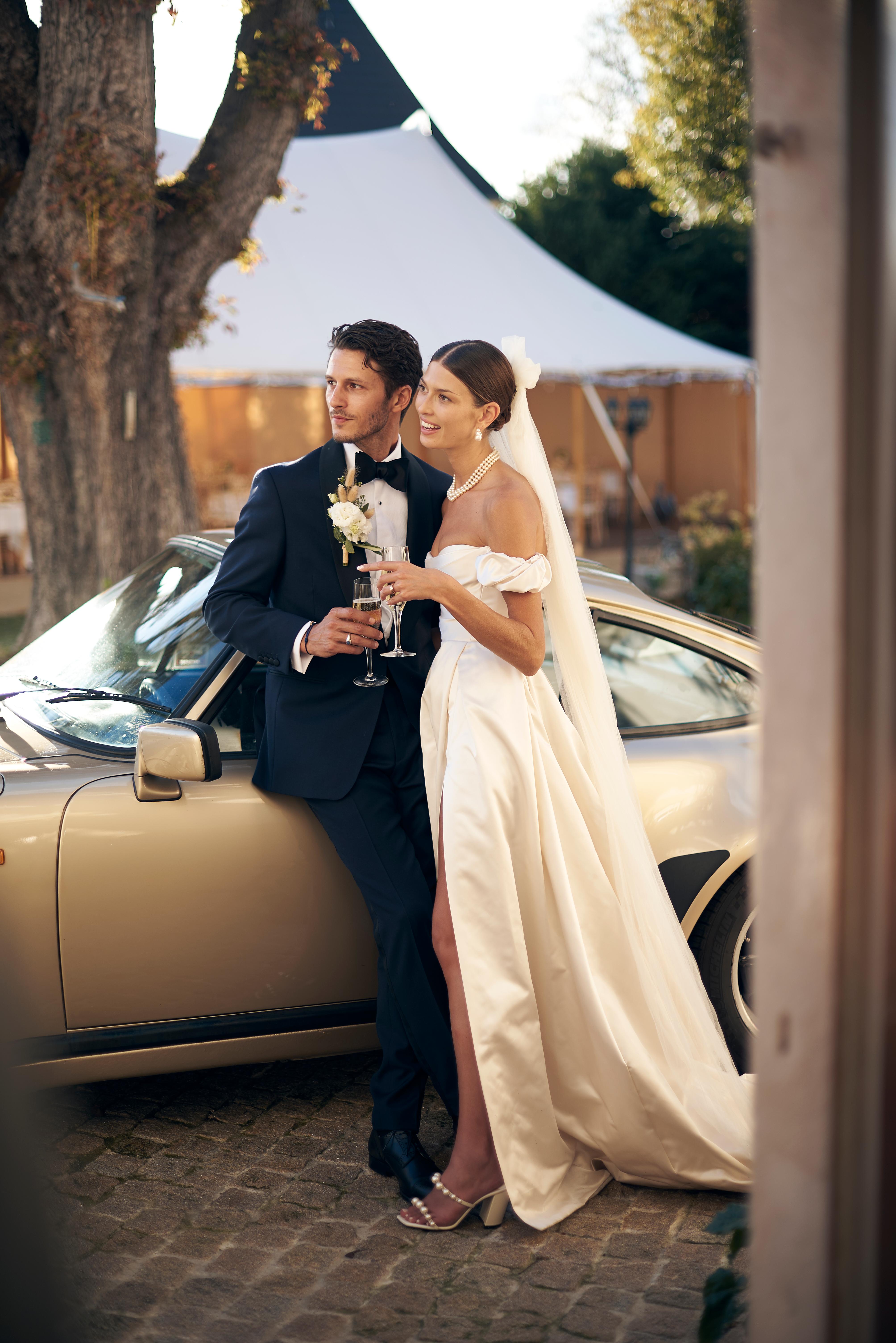 A Romantic Intimate Wedding in France photo 5