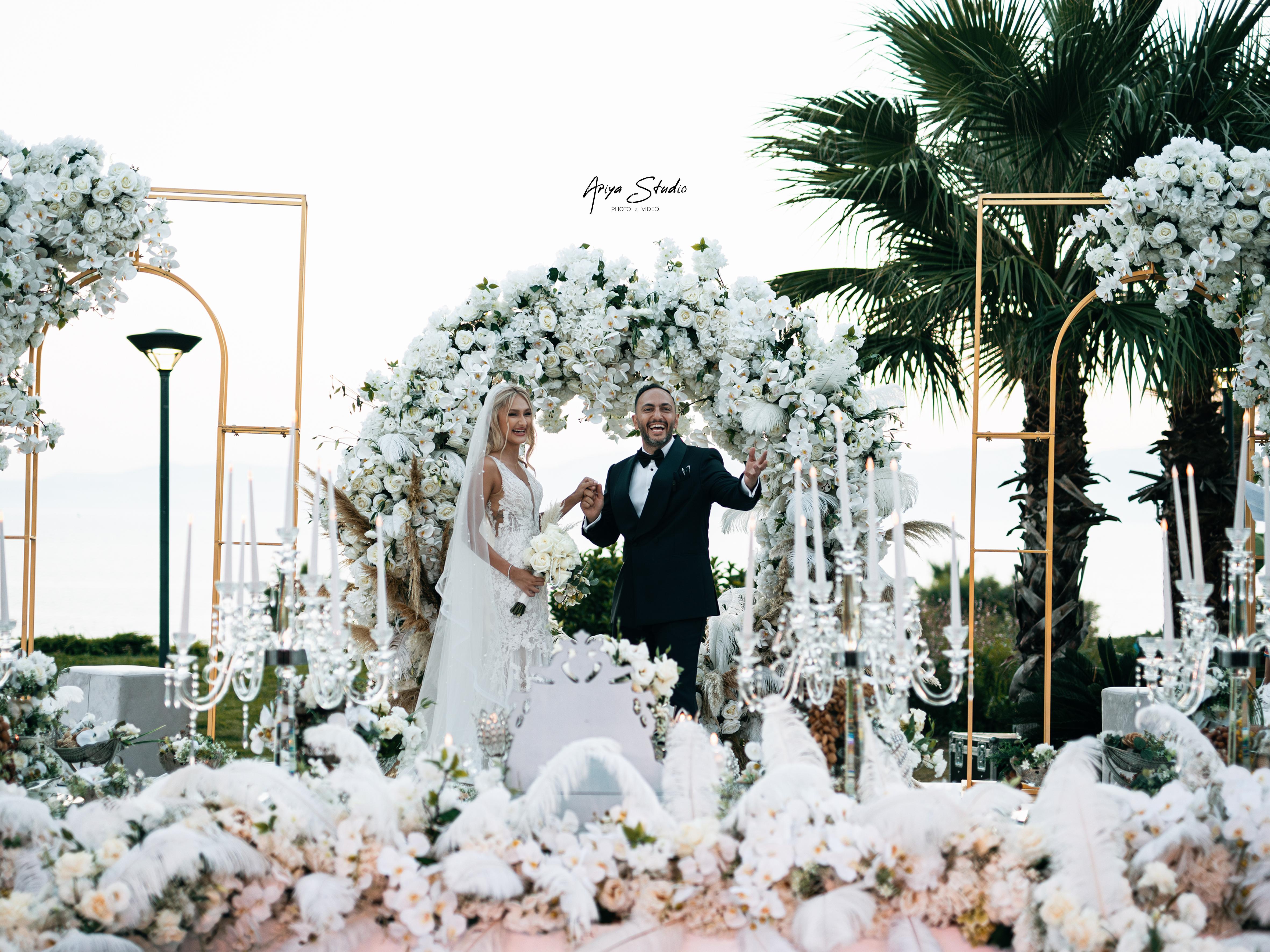 A Glamorous Summer Wedding in Çeşme, Turkey 38