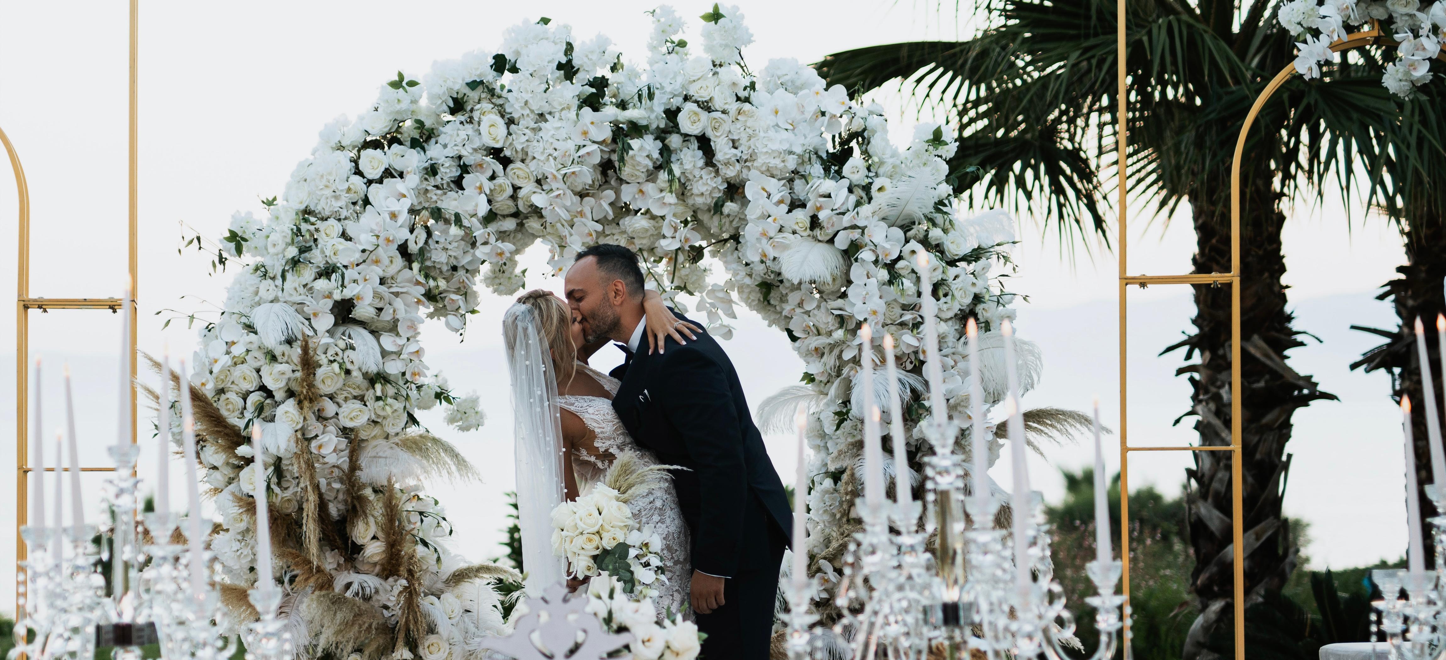 A Glamorous Summer Wedding in Çeşme, Turkey 37