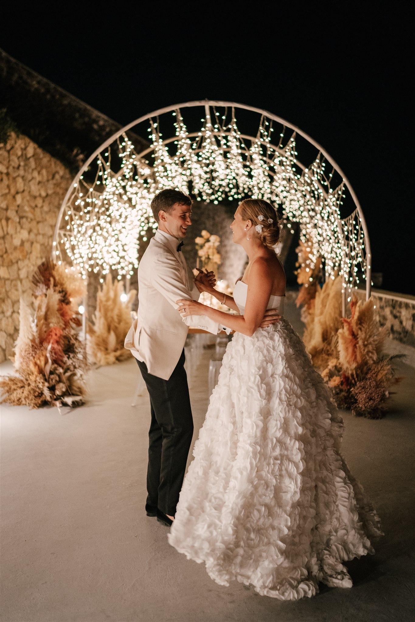 A Romantic Wedding at El Viento Santorini 19