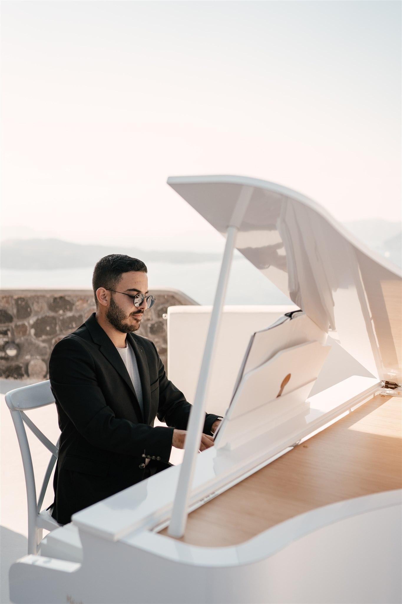 A Romantic Wedding at El Viento Santorini 25