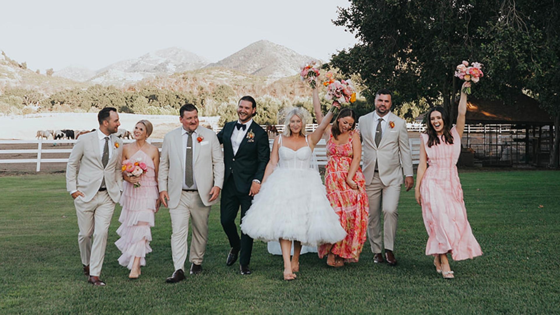 What Your Wedding Party Should Wear for Your Warm-Weather Wedding