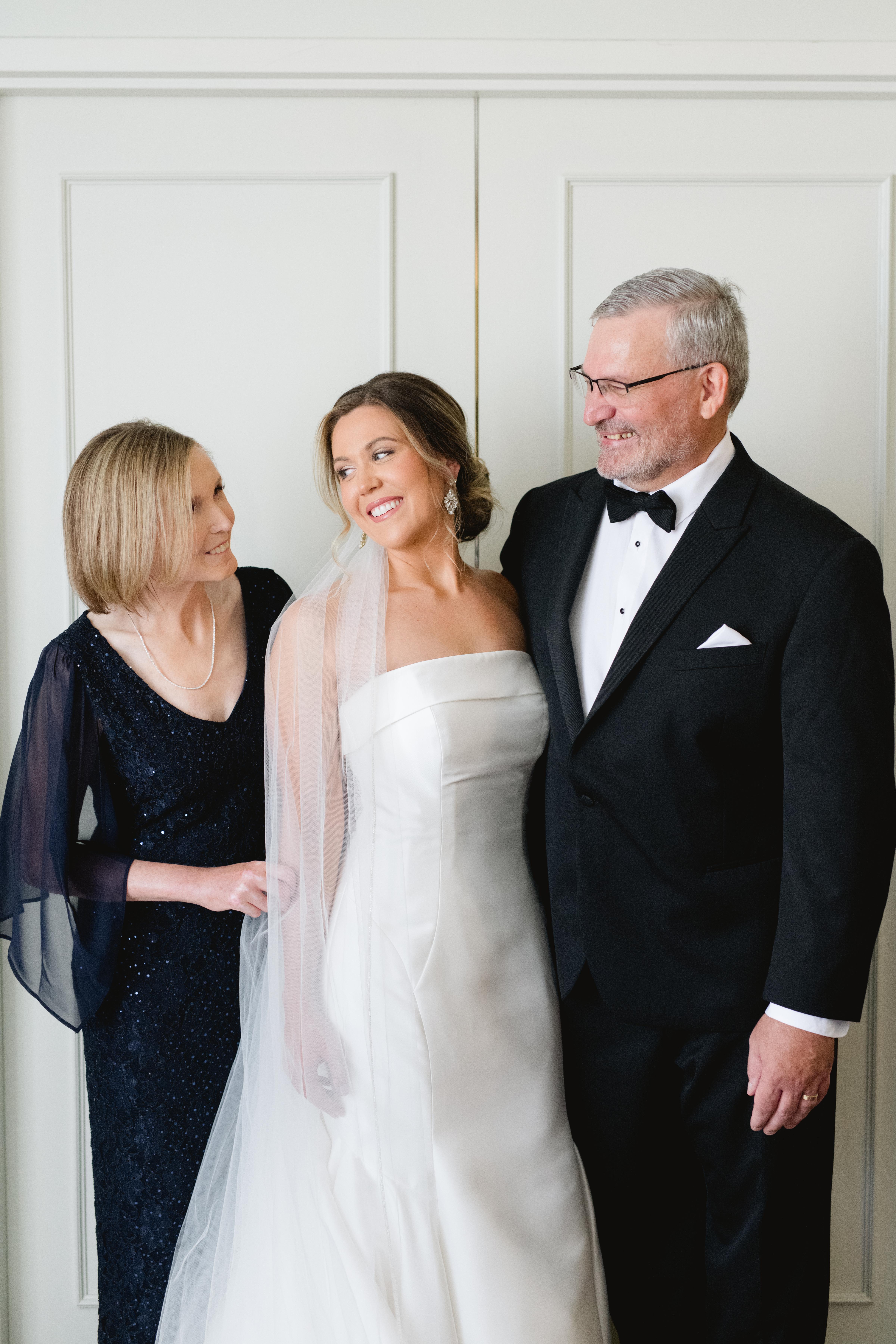 A Classic Wedding at the Basilica of Ste. Anne de Detroit 5