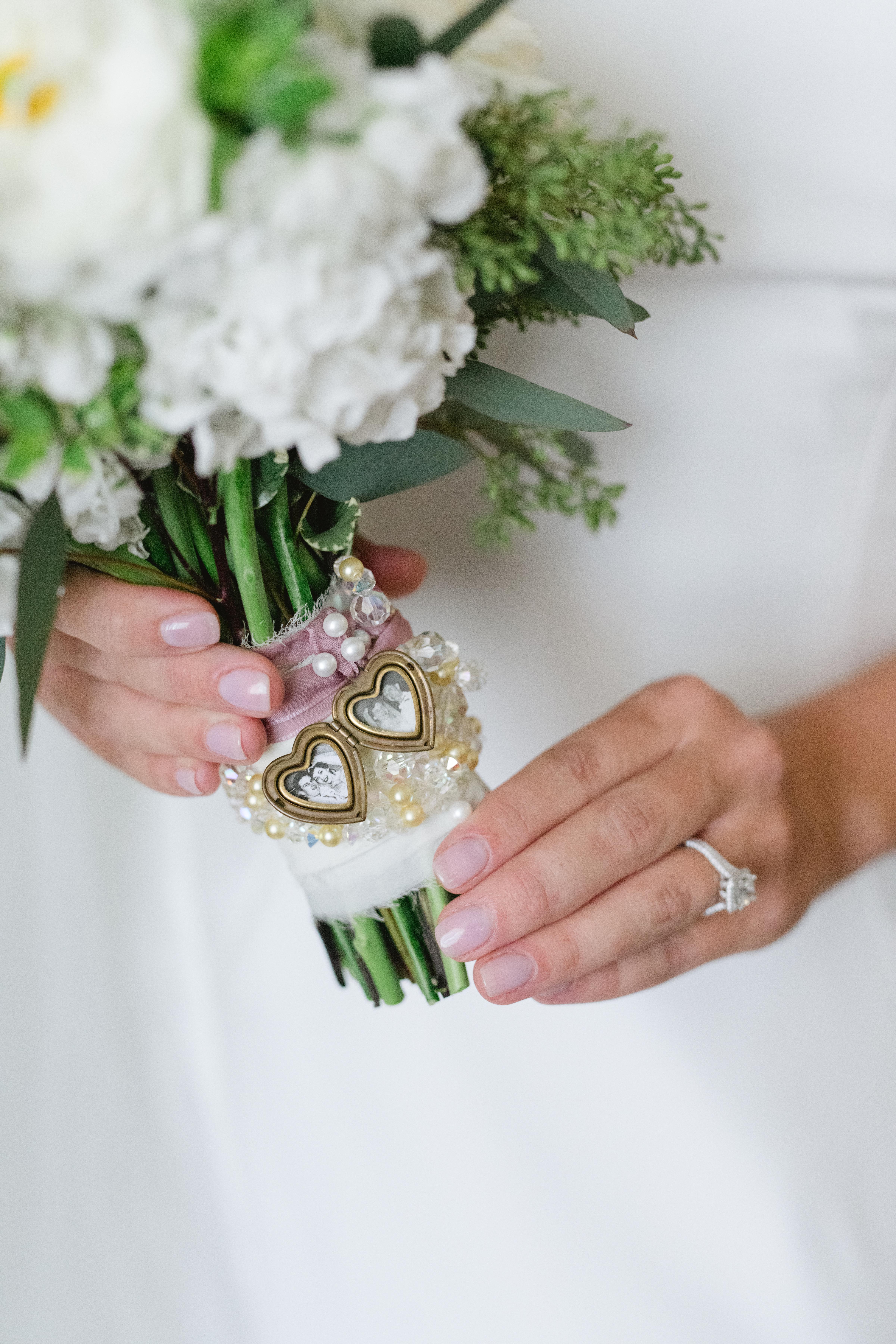 A Classic Wedding at the Basilica of Ste. Anne de Detroit 6