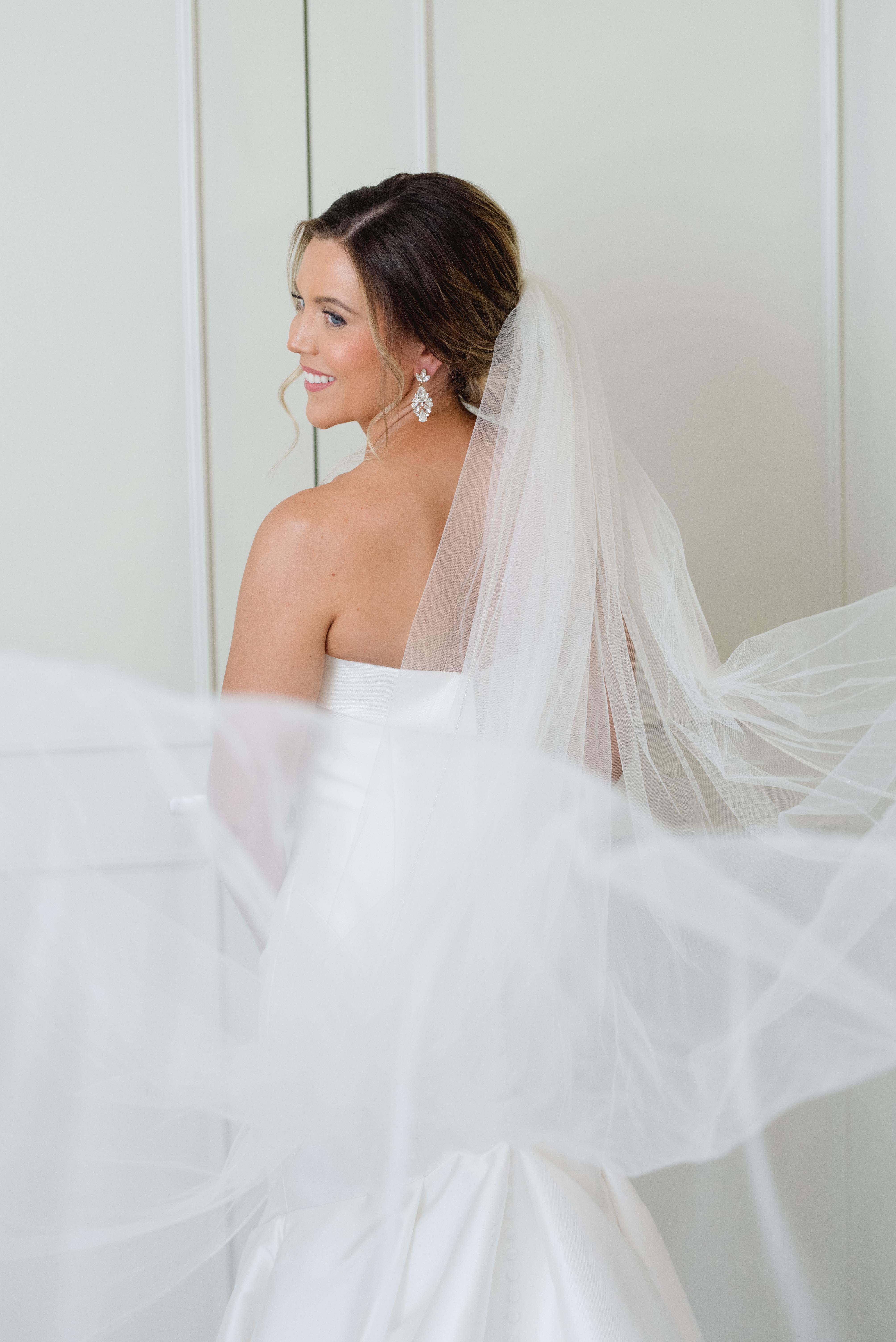 A Classic Wedding at the Basilica of Ste. Anne de Detroit 5