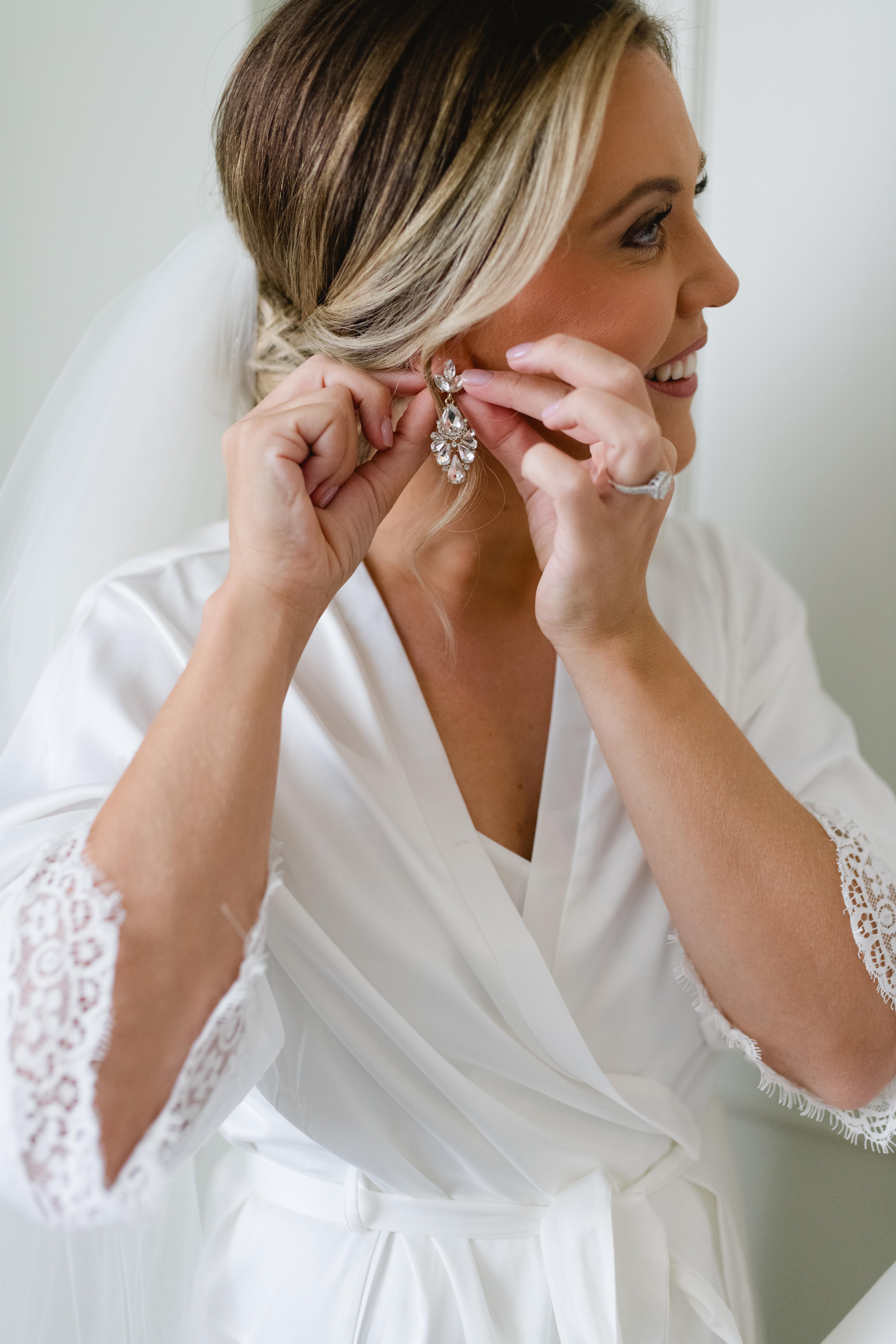 A Classic Wedding at the Basilica of Ste. Anne de Detroit 1