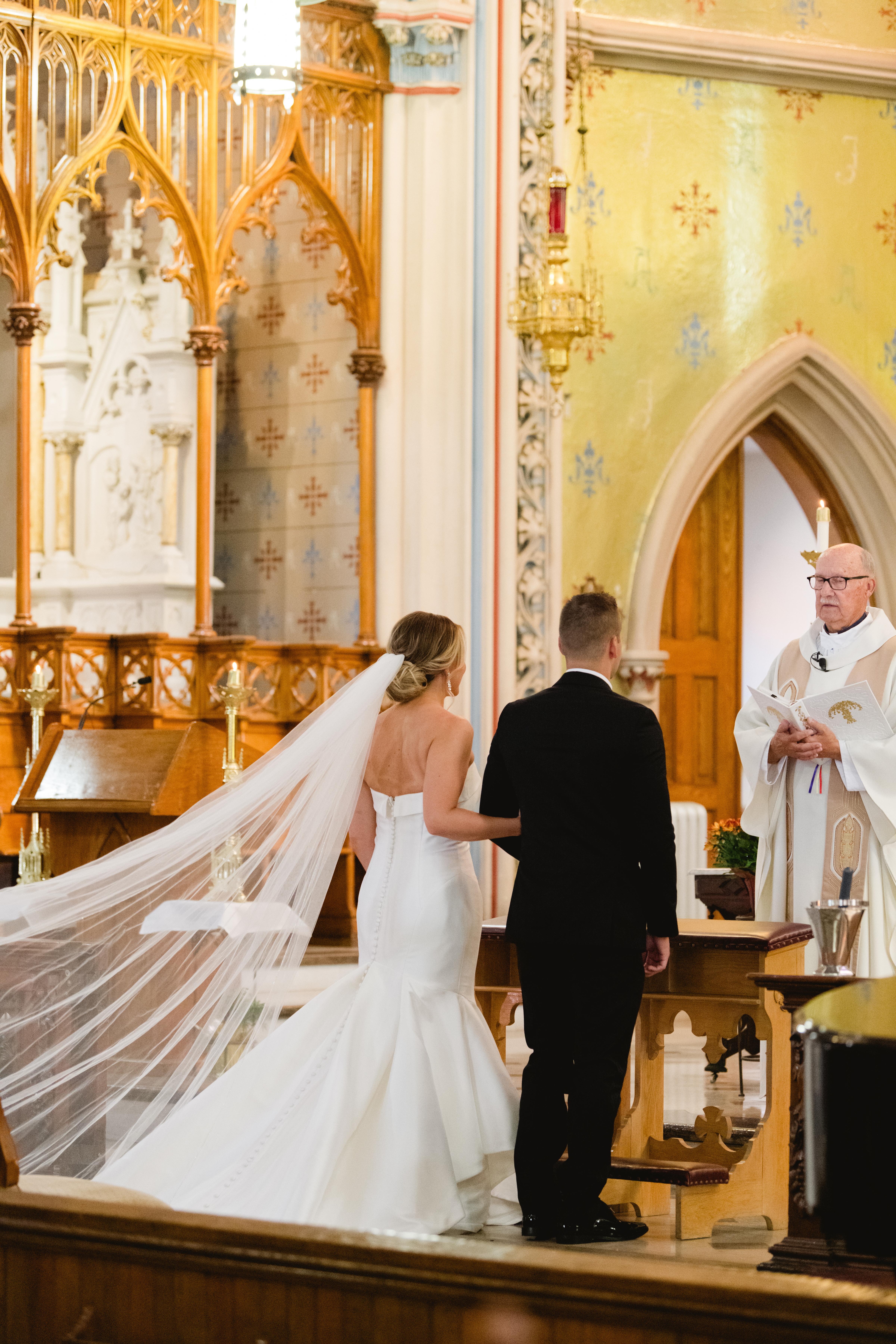 A Classic Wedding at the Basilica of Ste. Anne de Detroit 9