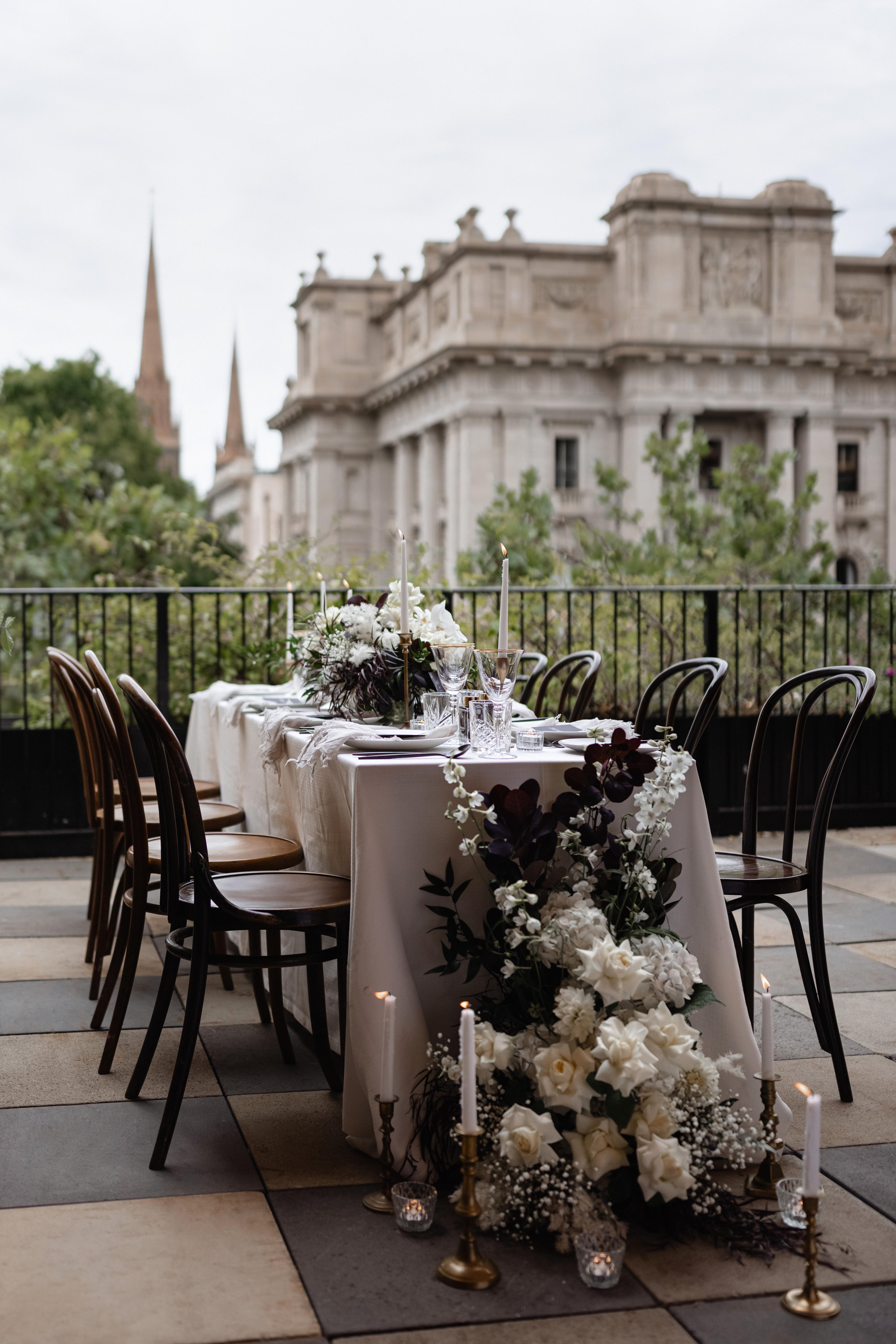 A Glamorous Winter Wedding at the Siglo Bar in Melbourne, Australia 4