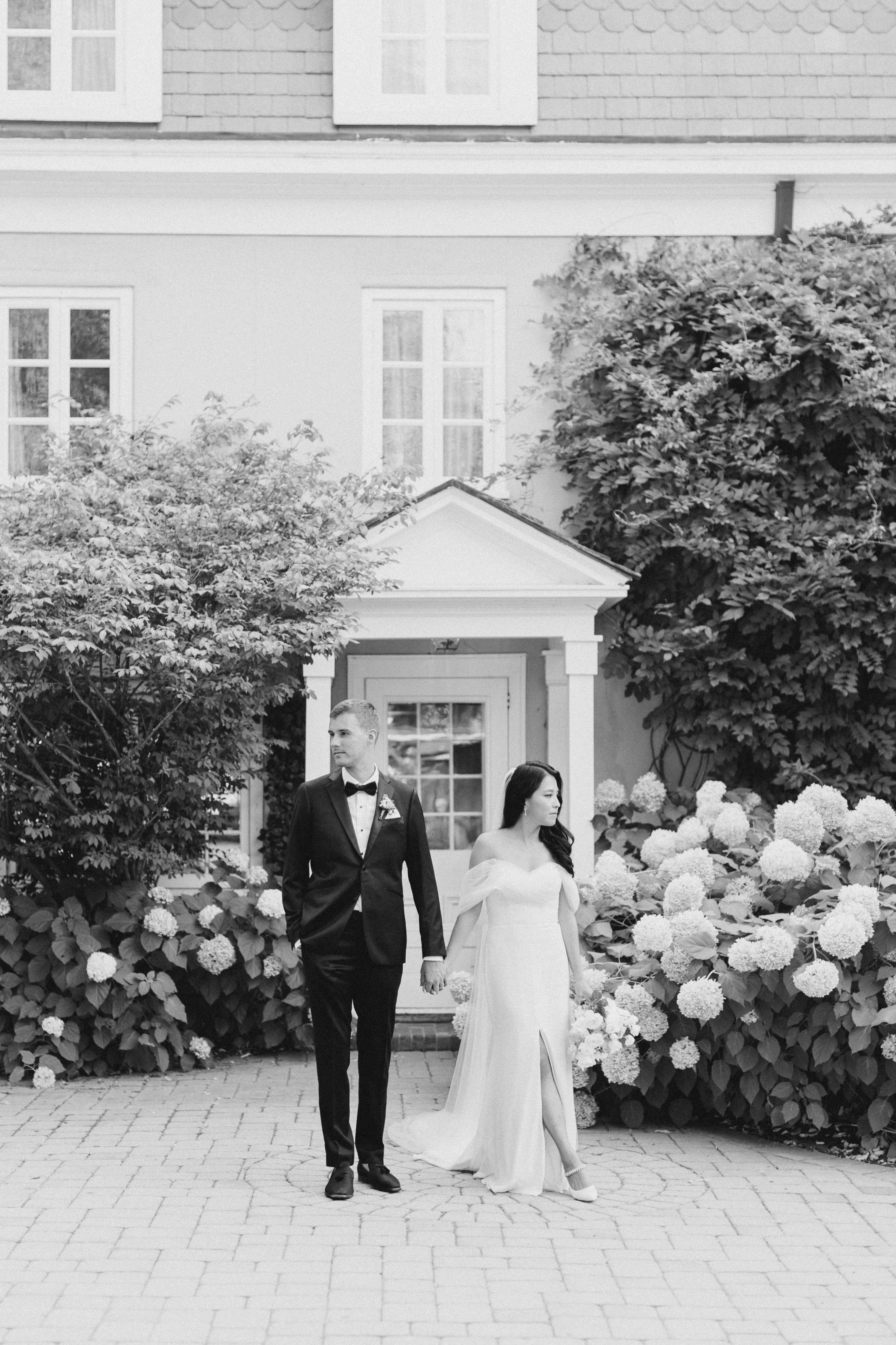 A Romantic Summer Wedding at The Inn at Barley Sheaf Farm photo 3