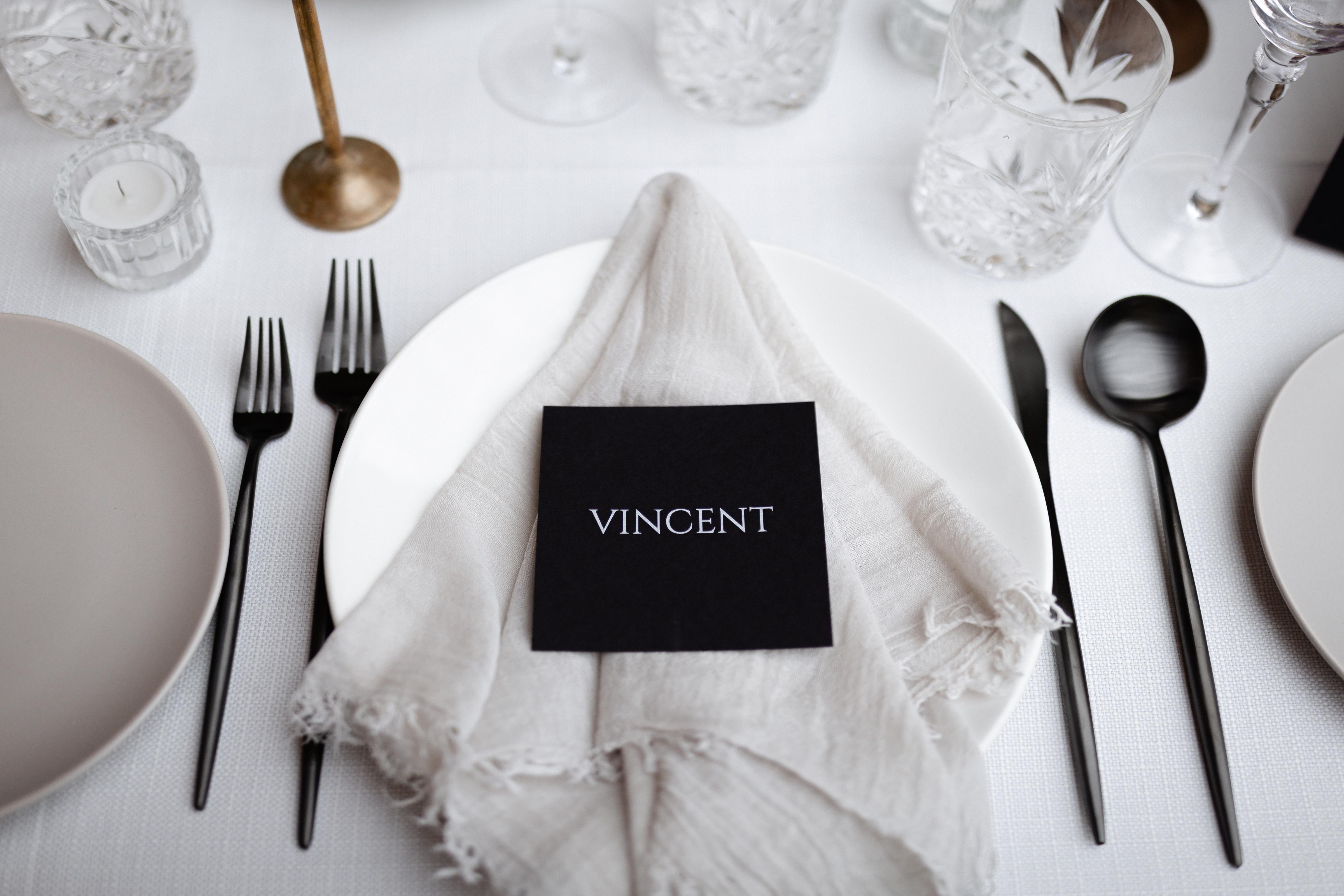 A Glamorous Winter Wedding at the Siglo Bar in Melbourne, Australia 6