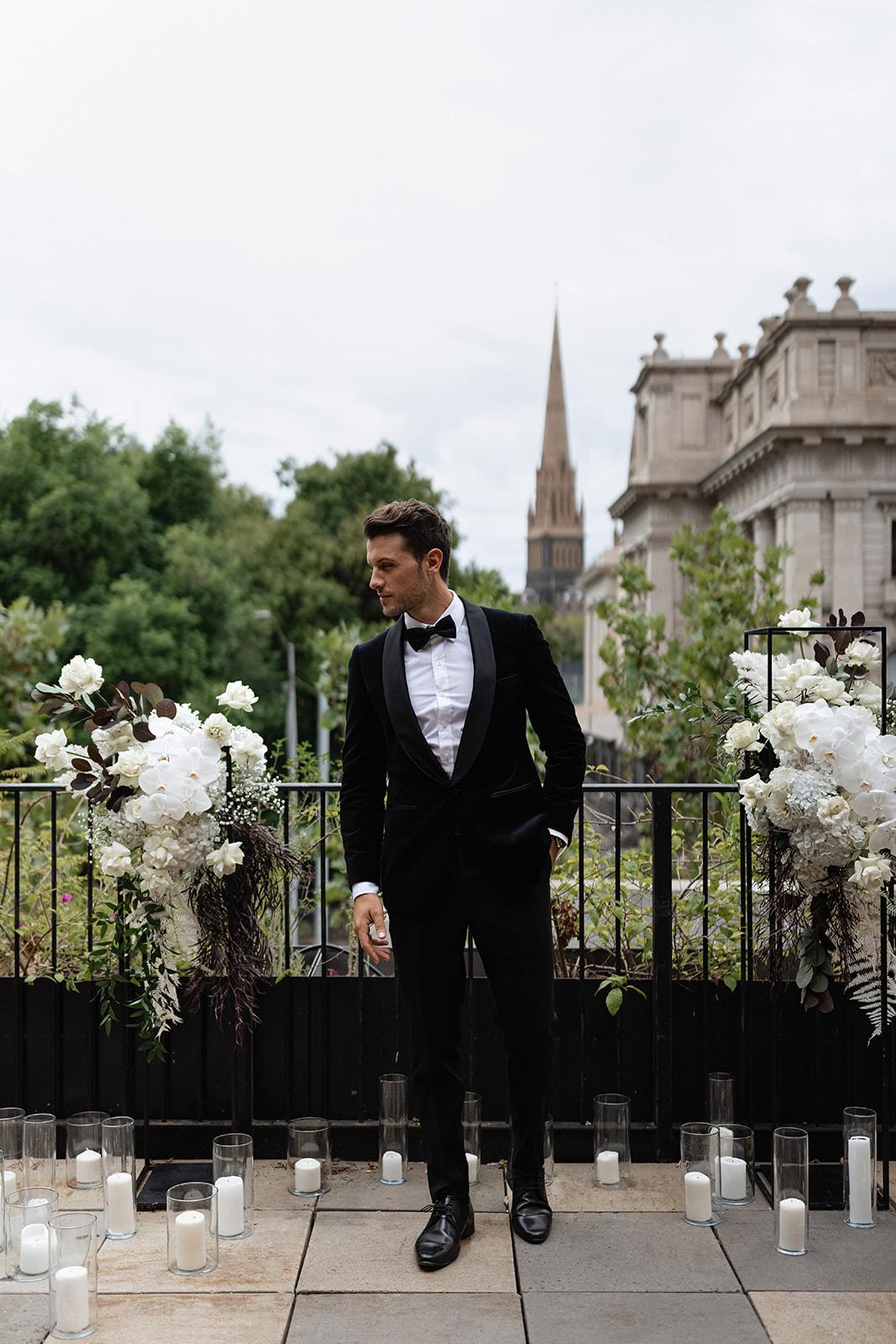 A Modern Winter Wedding at the Siglo Bar photo 5