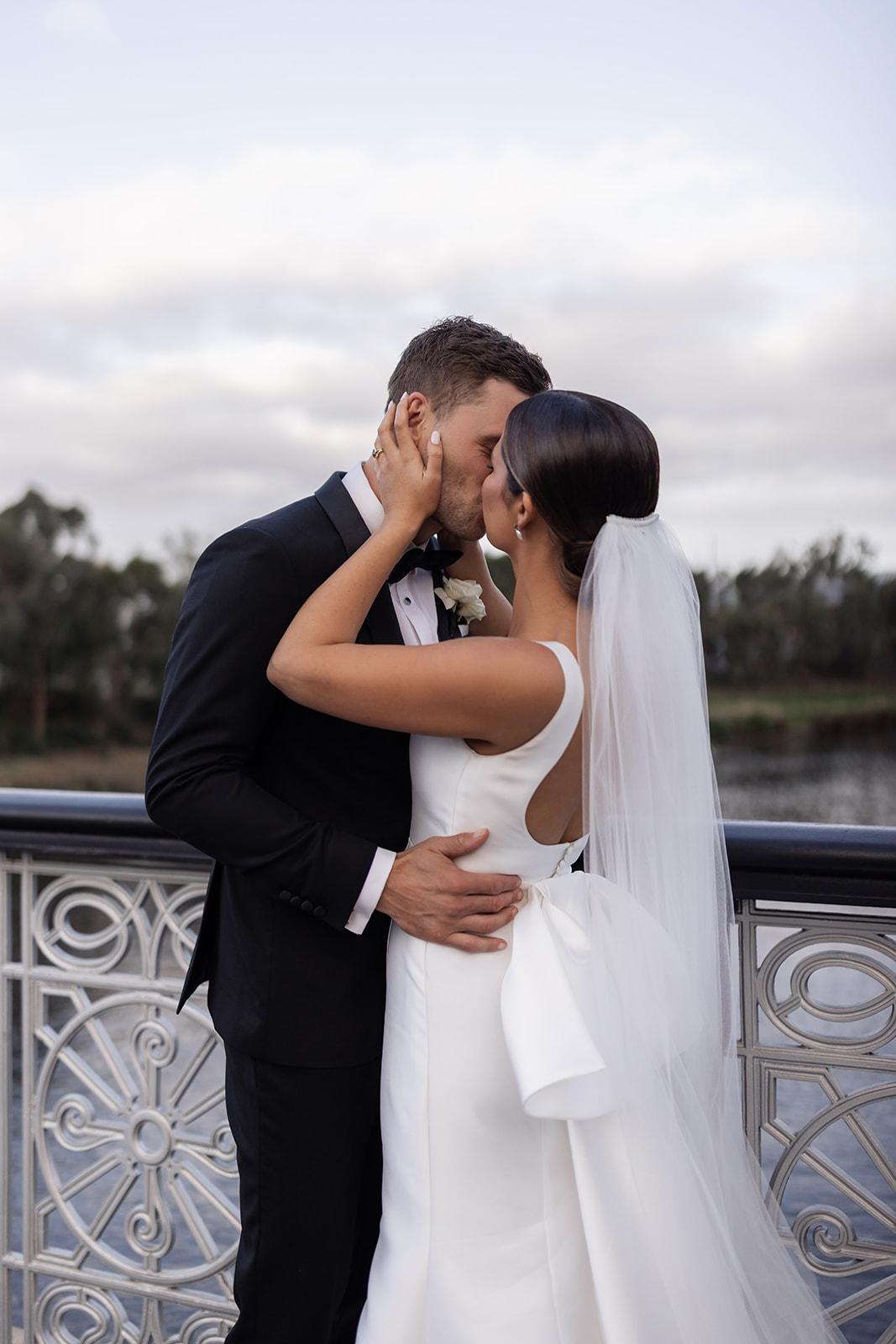 A Classic Fall Wedding at The Royal Botanic Gardens Victoria photo 4
