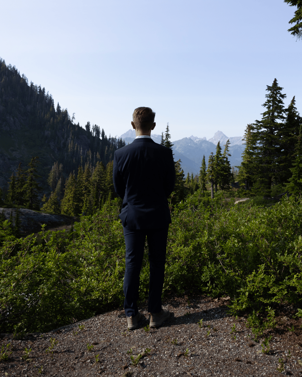 A Non-Traditional Summer Elopement at Artist Point photo 2