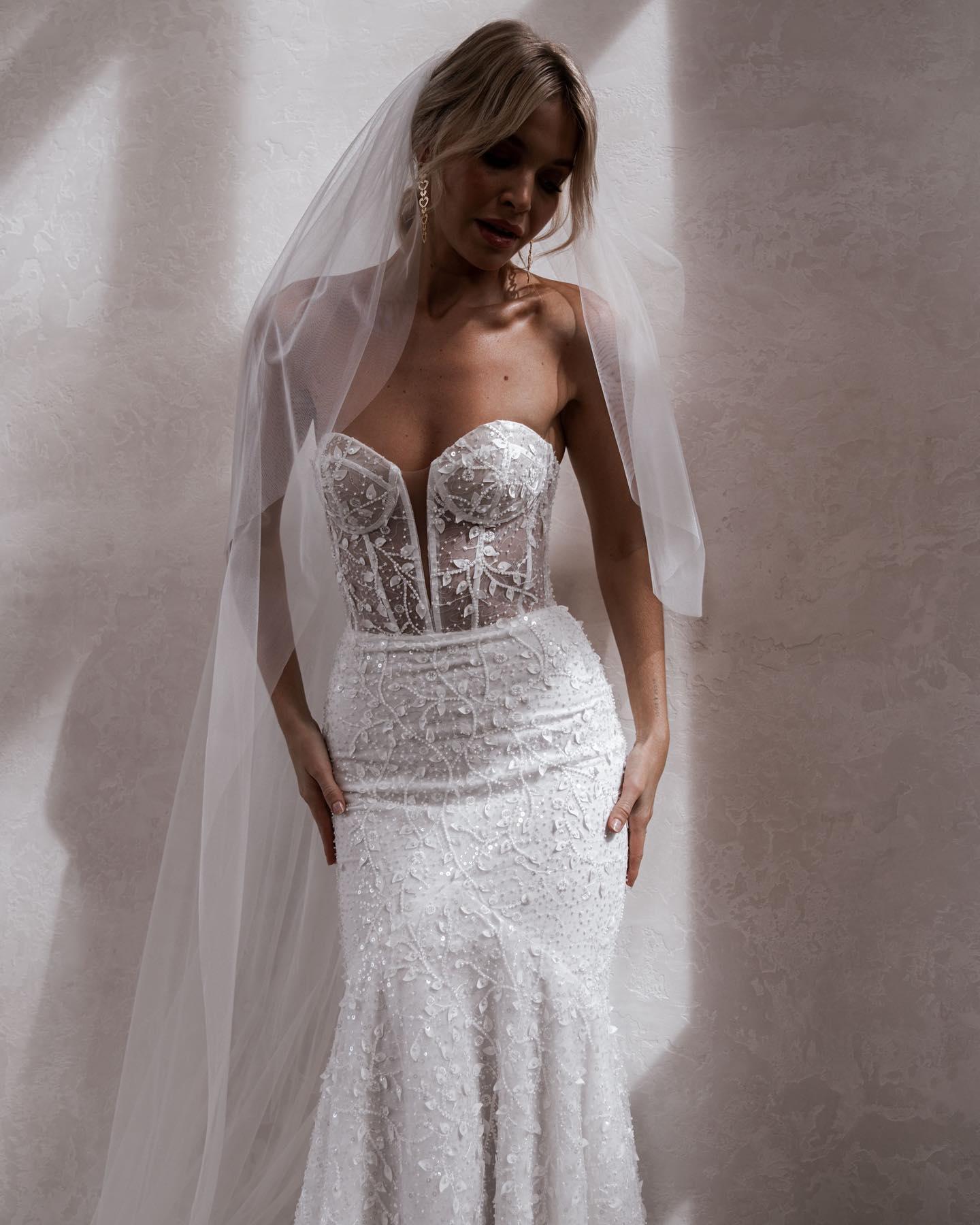 Blanc de Blanc Bridal Boutique portfolio 4