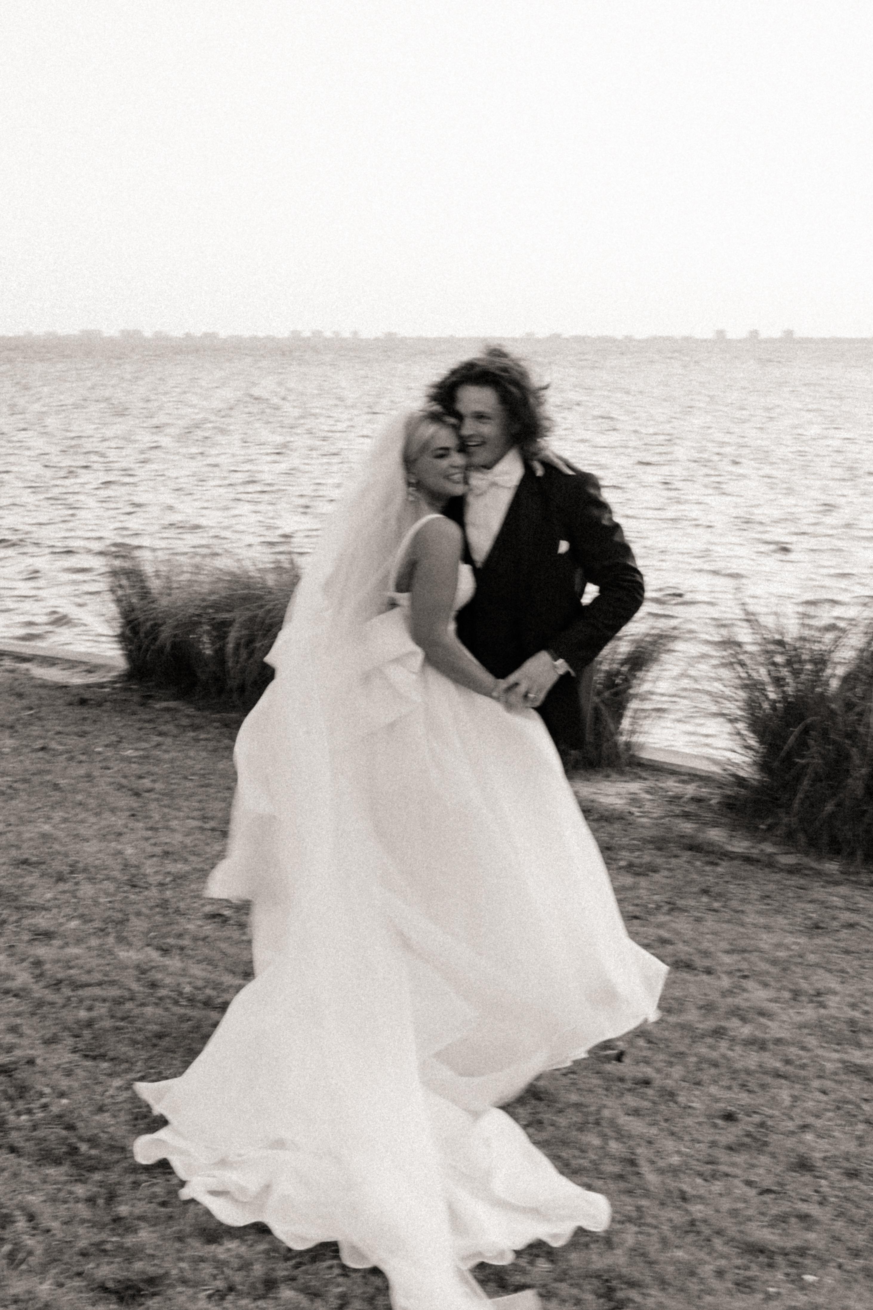 Kelseys wedding modern 37