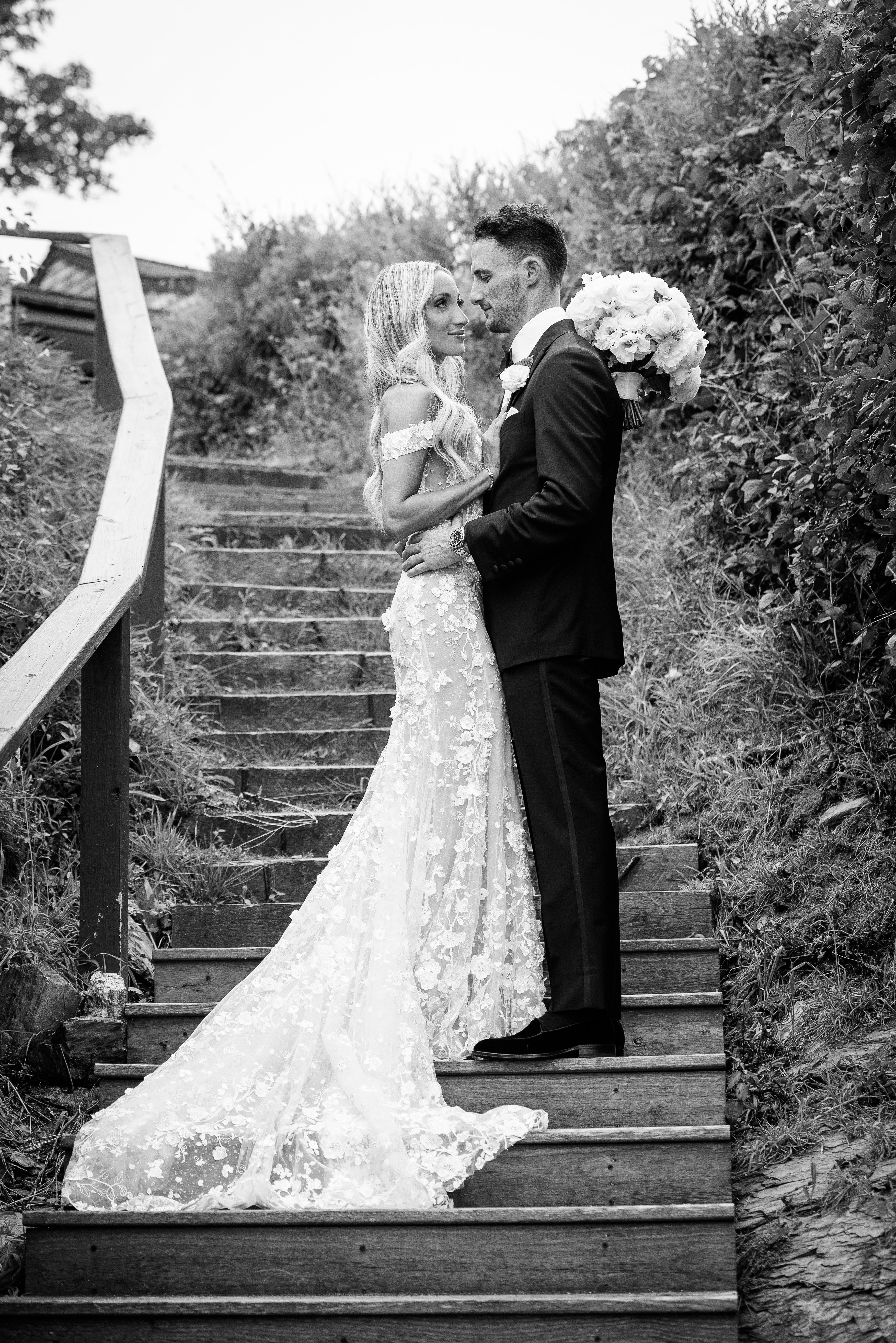 A Romantic Summer Wedding at The Castle Hill Inn