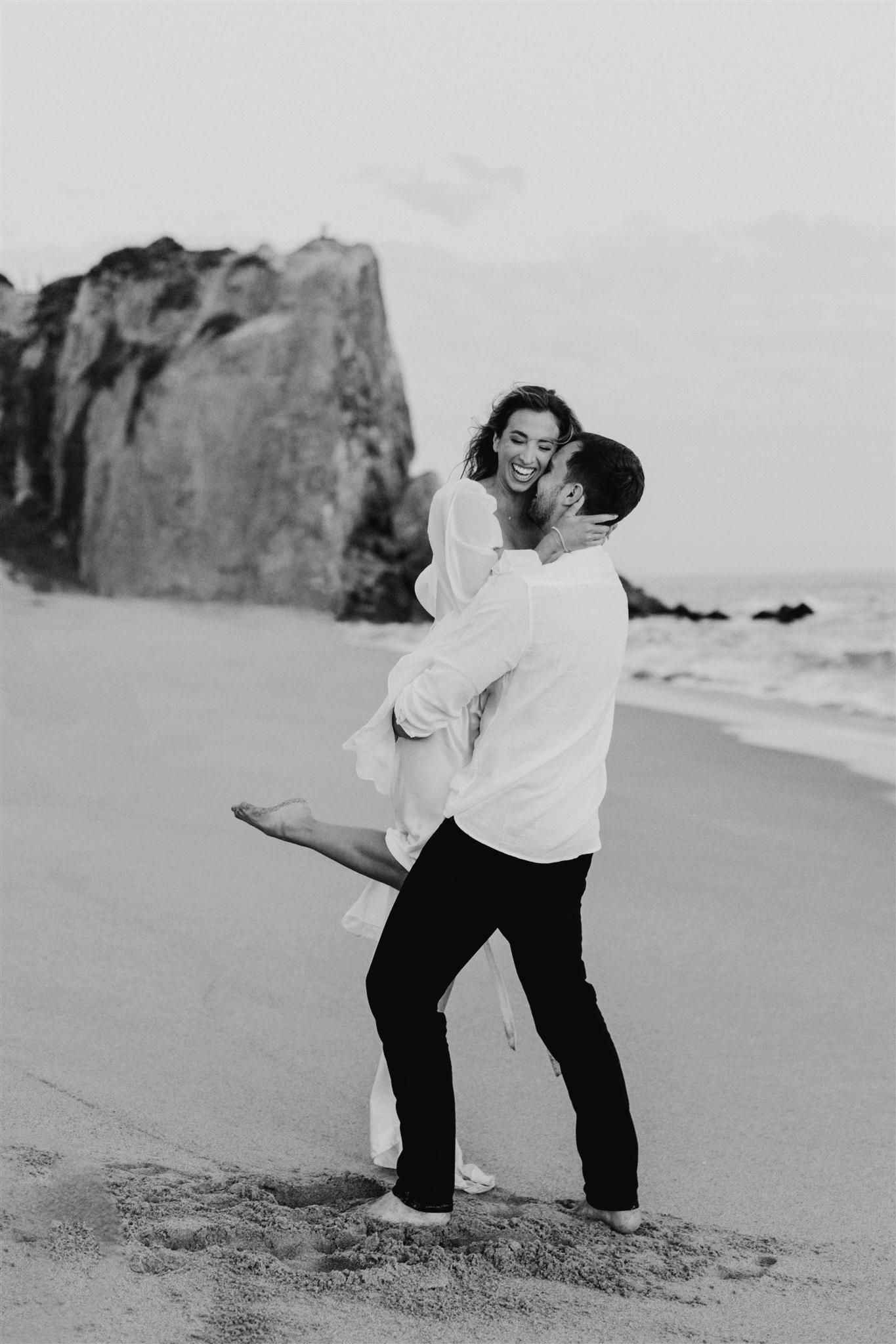 A Romantic Engagement Photoshoot in Malibu 12
