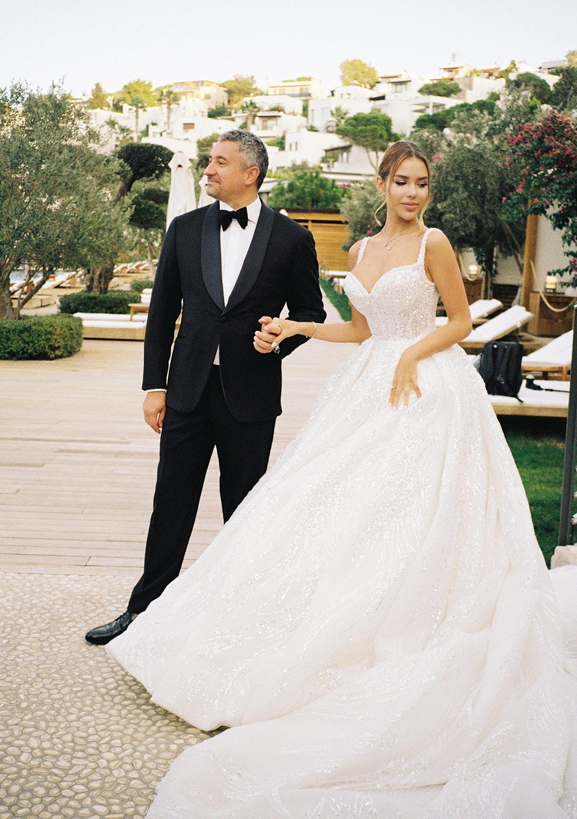 A Glamorous Fall Wedding at 33