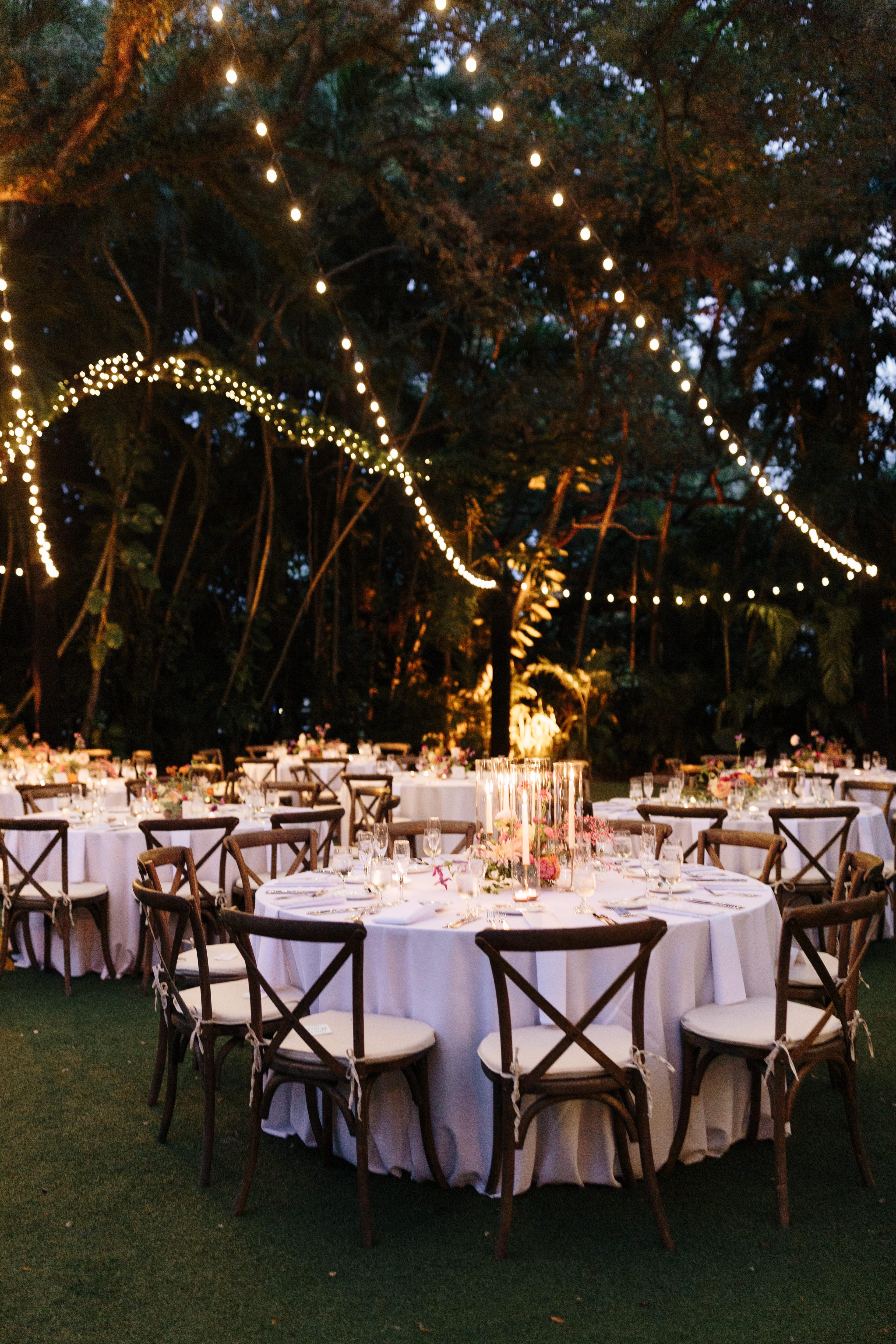 A Whimsical Winter Wedding at Villa Woodbine 15