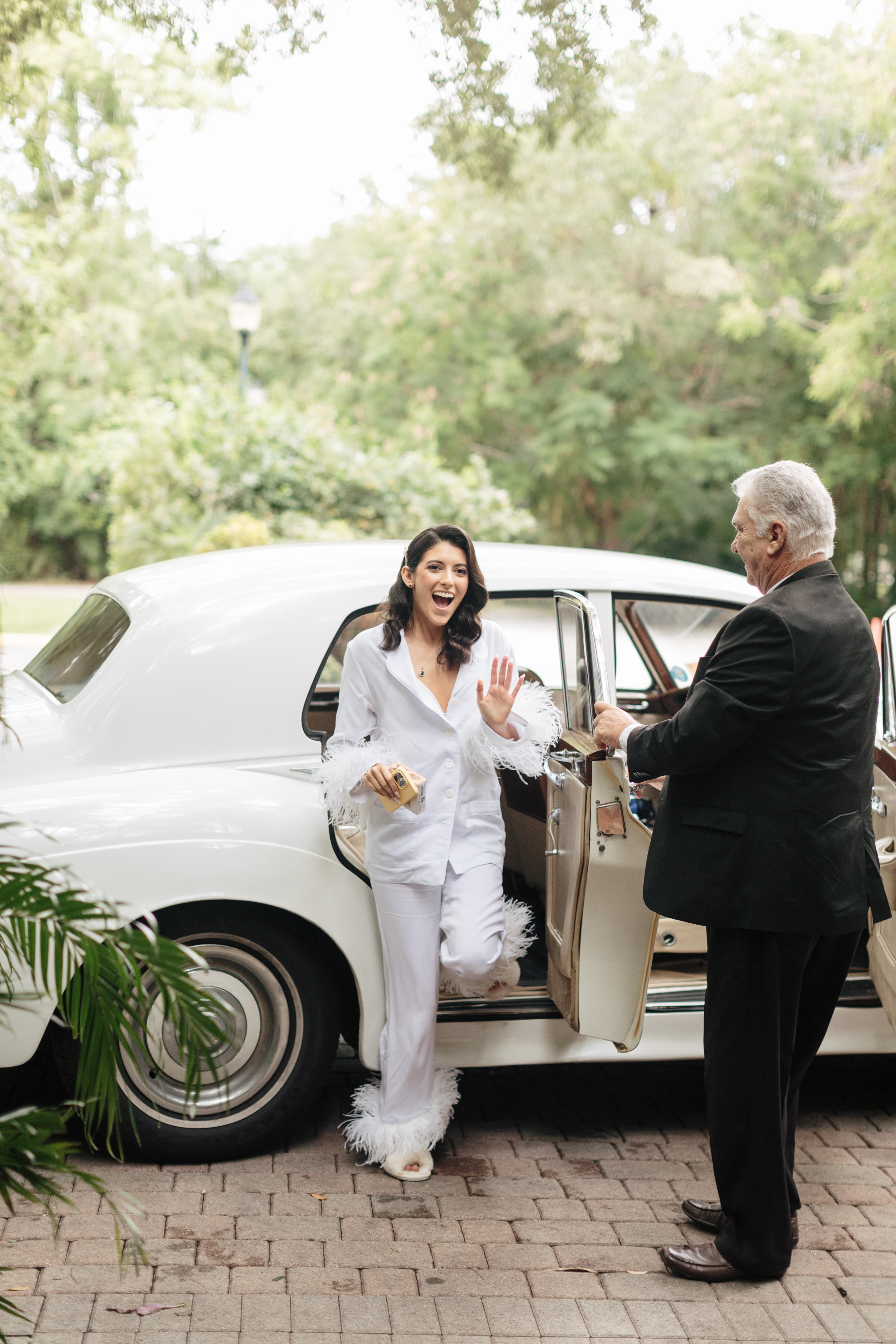 A Whimsical Winter Wedding at Villa Woodbine 12