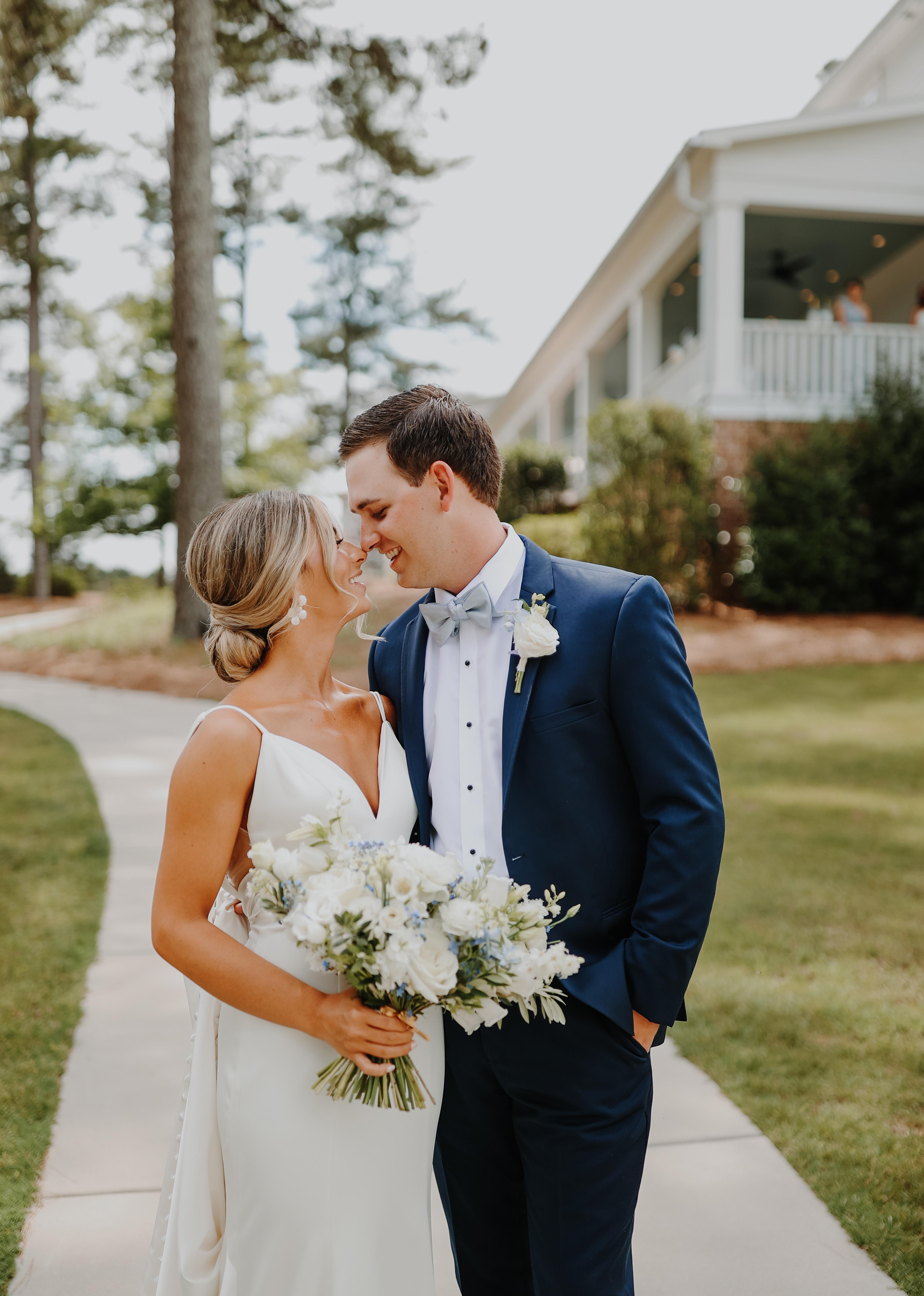 A Classic Spring Wedding at White Oak Road Farm 3