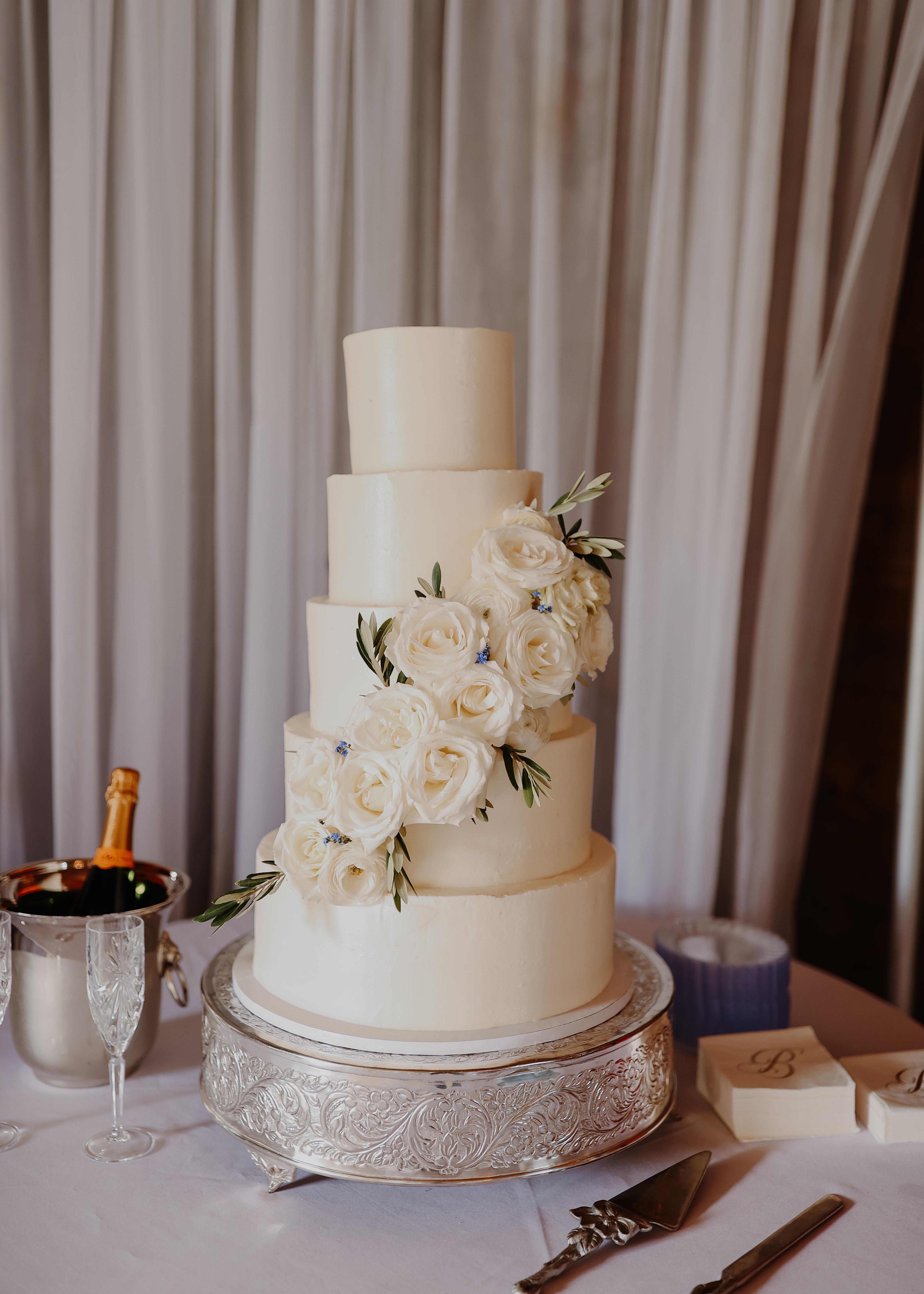 A Classic Spring Wedding at White Oak Road Farm 12