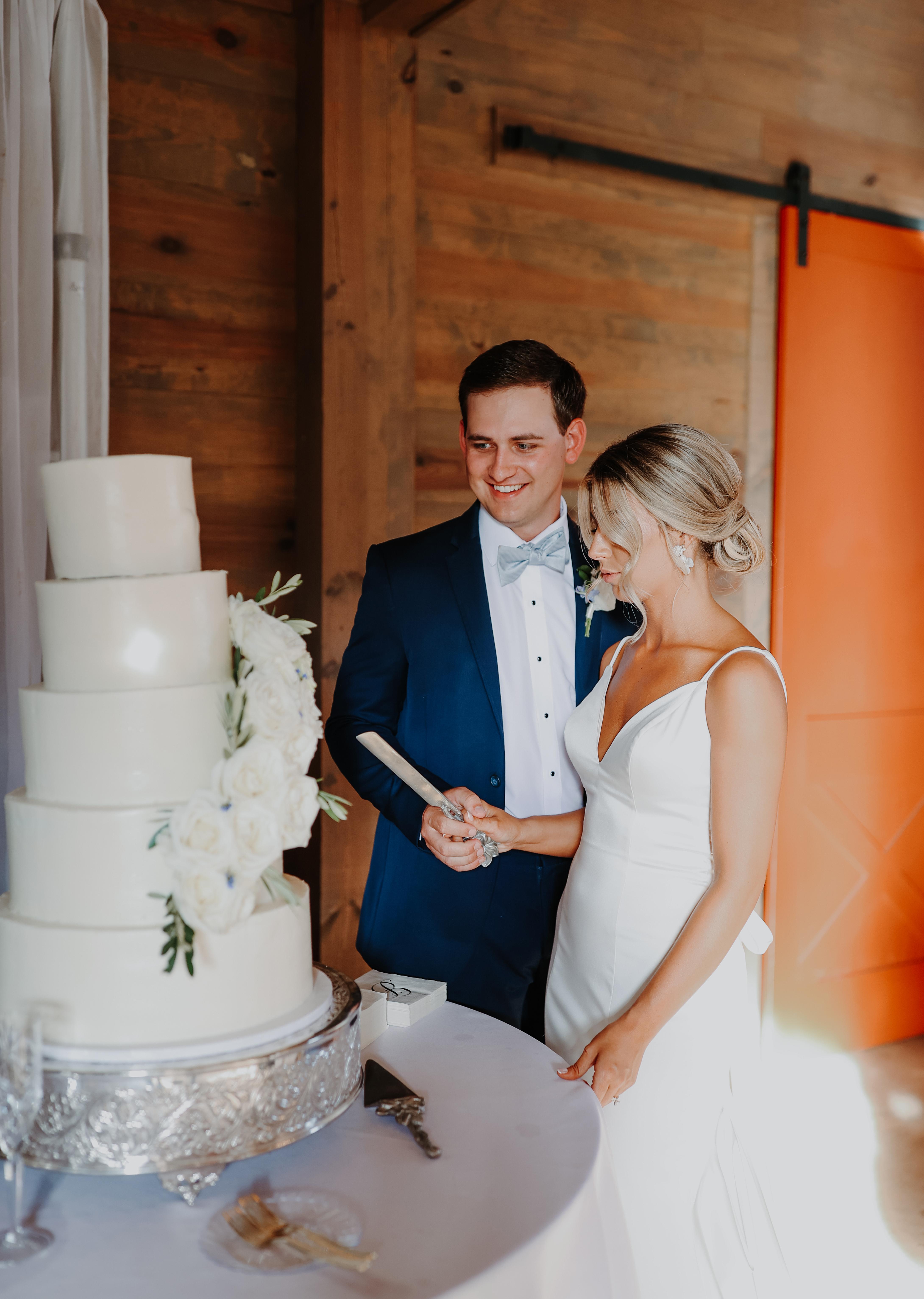 A Classic Spring Wedding at White Oak Road Farm 20