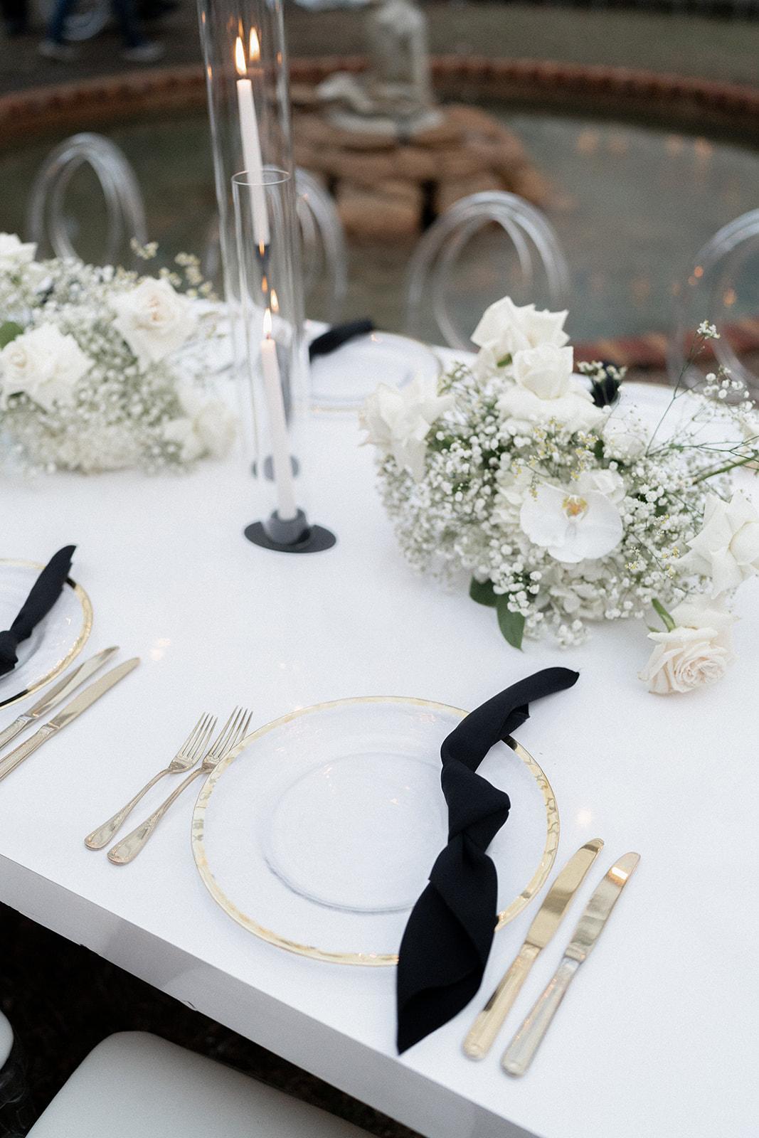 A Modern Winter Wedding at The Howey Mansion 28
