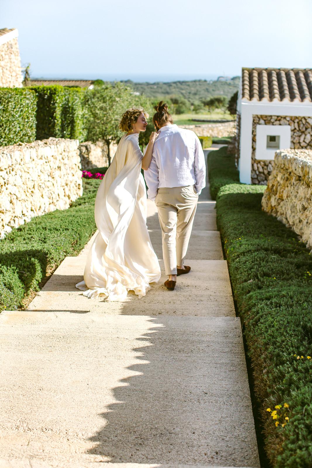 A Romantic Wedding at Hotel Torralbenc 30