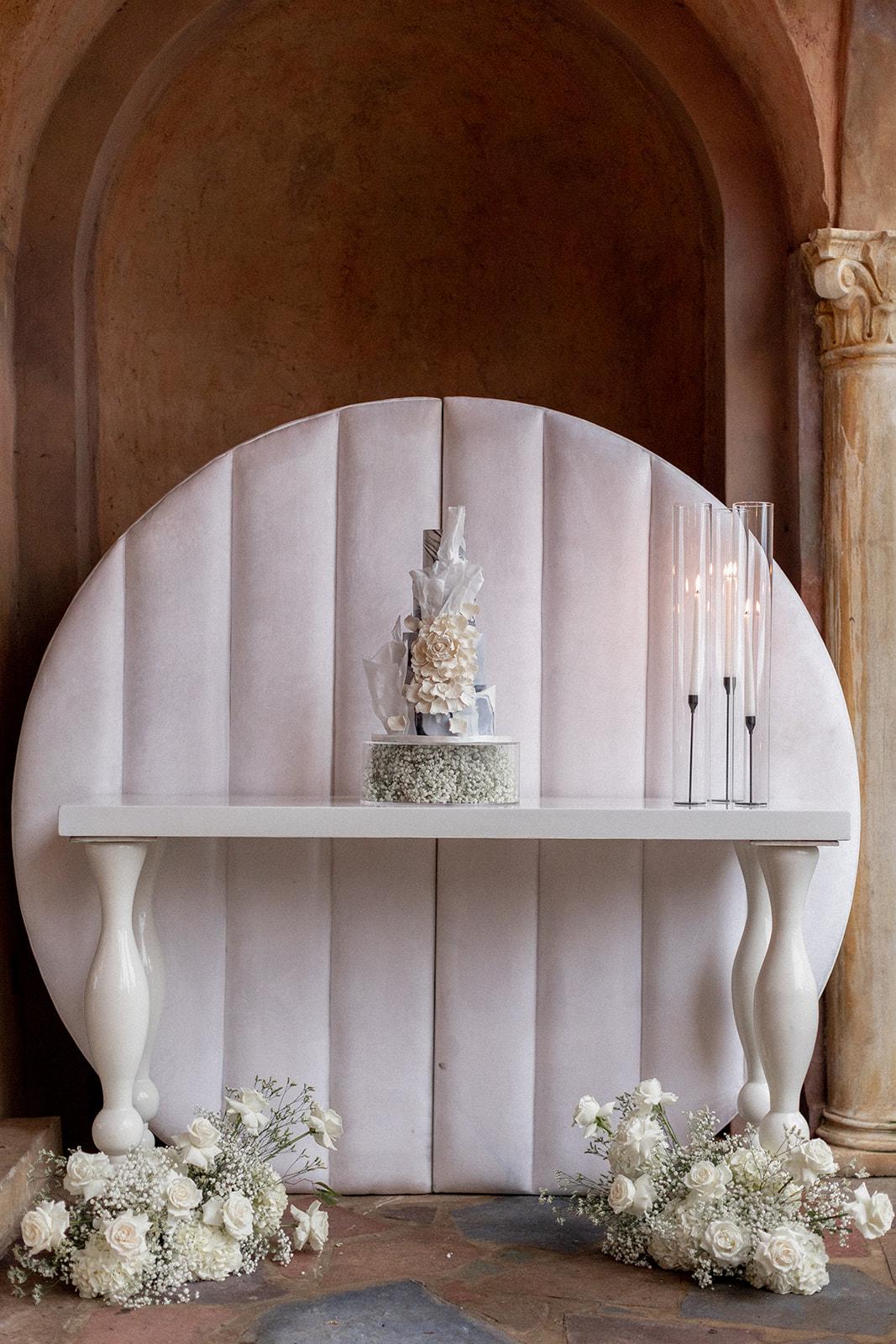 A Modern Winter Wedding at The Howey Mansion 60