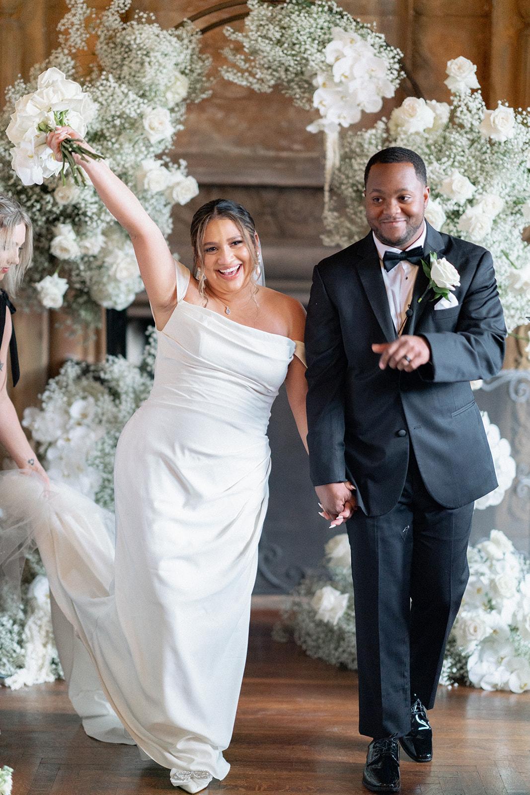 A Modern Winter Wedding at The Howey Mansion