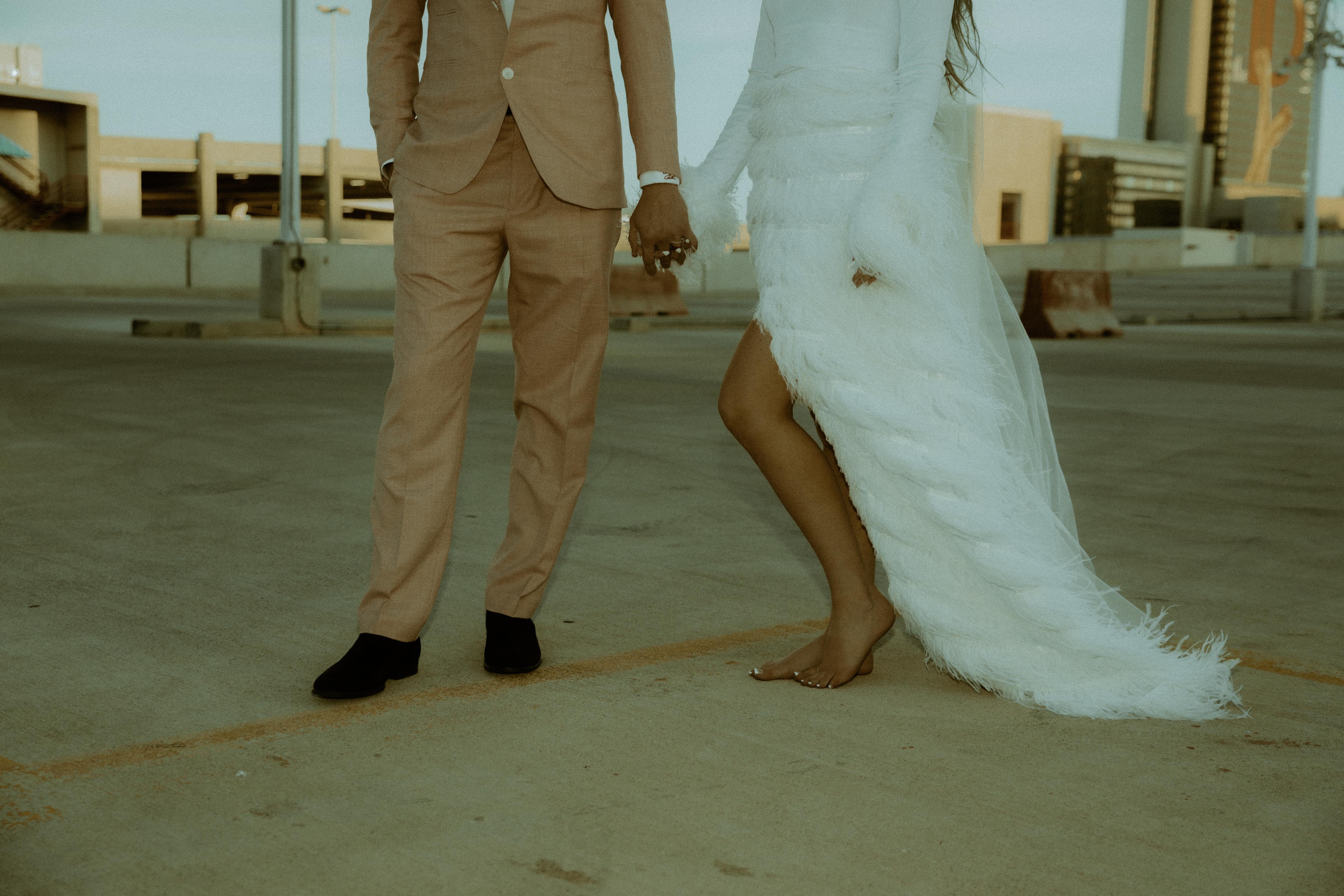 A Non-Traditional Wedding at Little White Wedding Chapel
