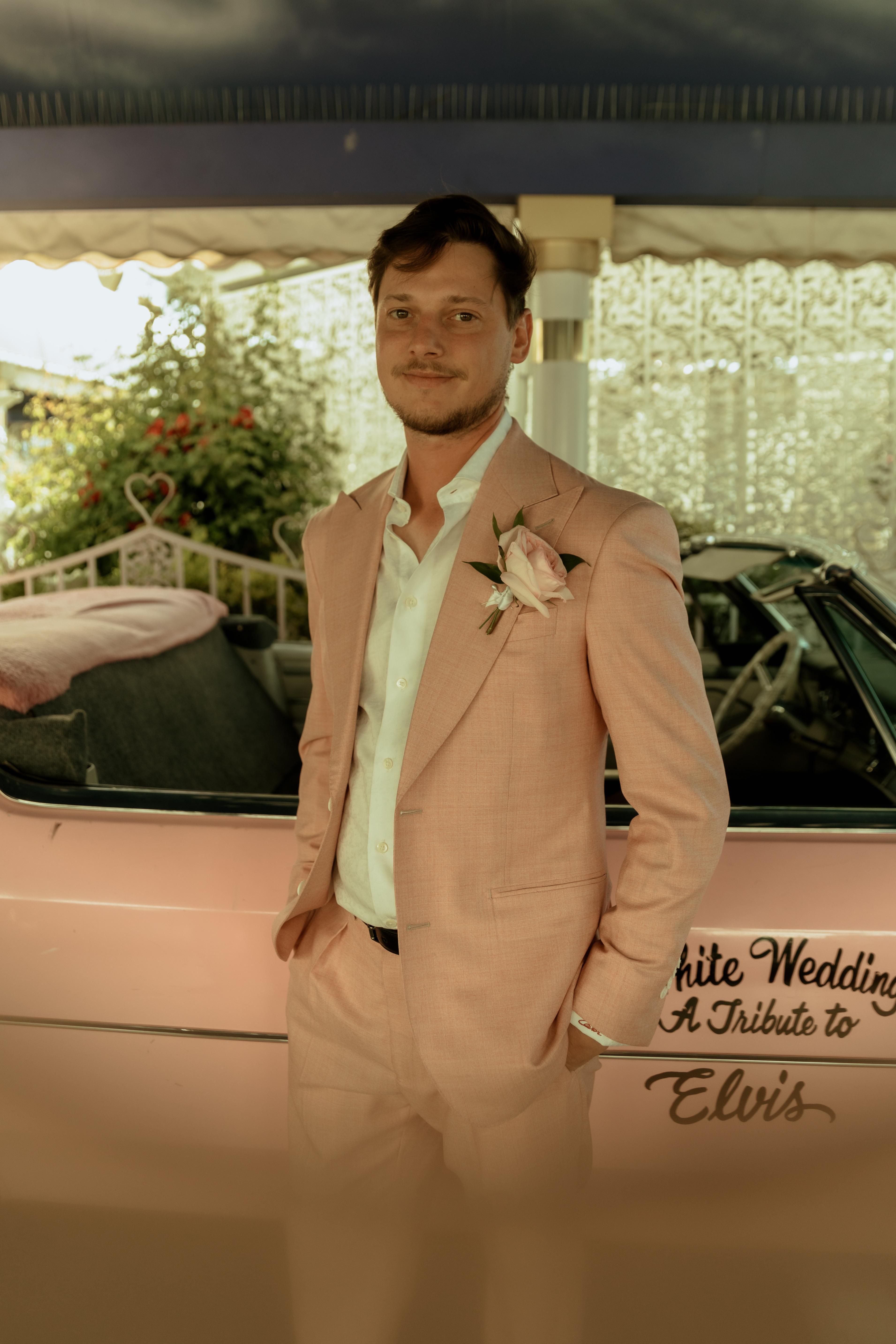 A Non-Traditional Wedding at Little White Wedding Chapel 6