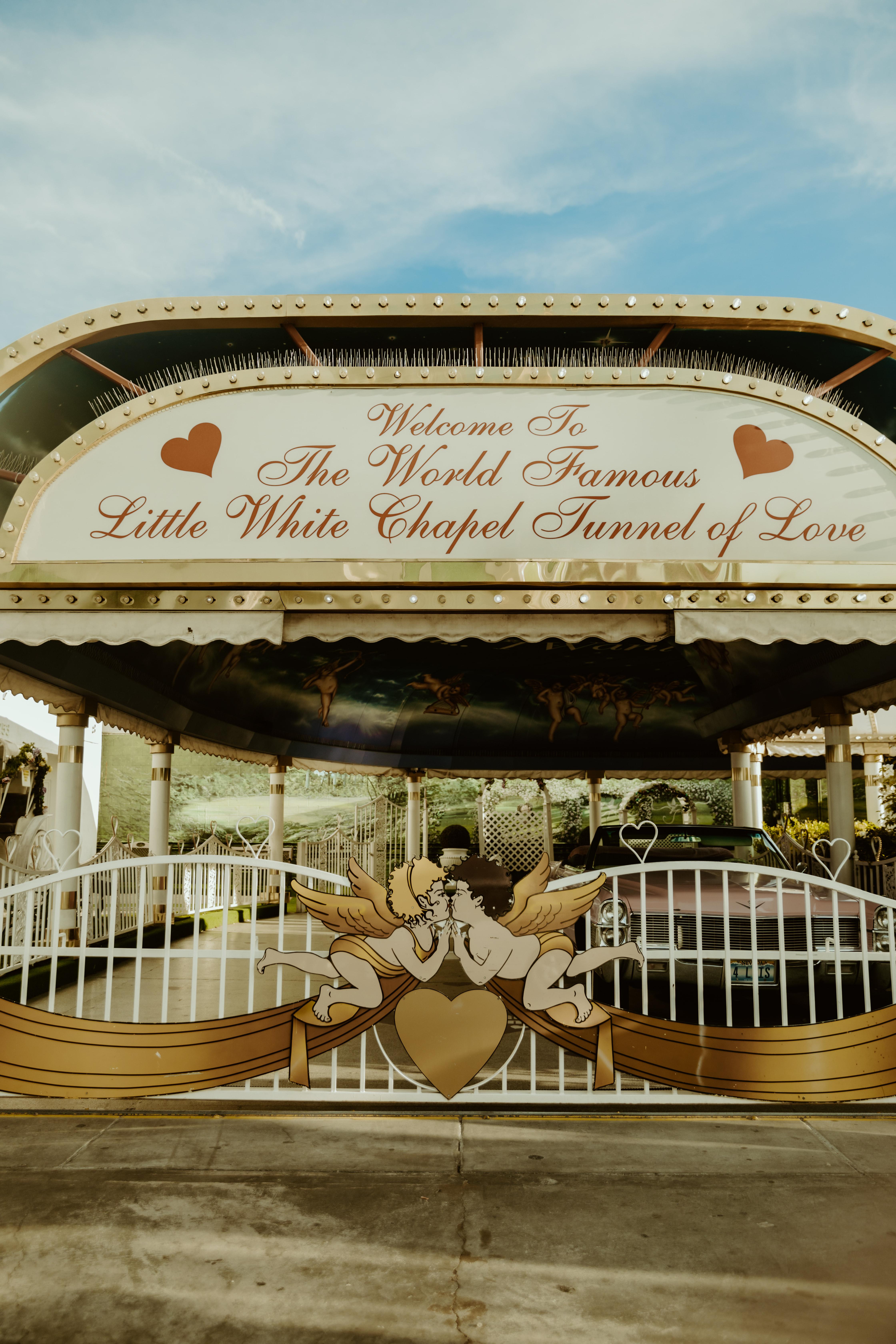 A Non-Traditional Wedding at Little White Wedding Chapel 30