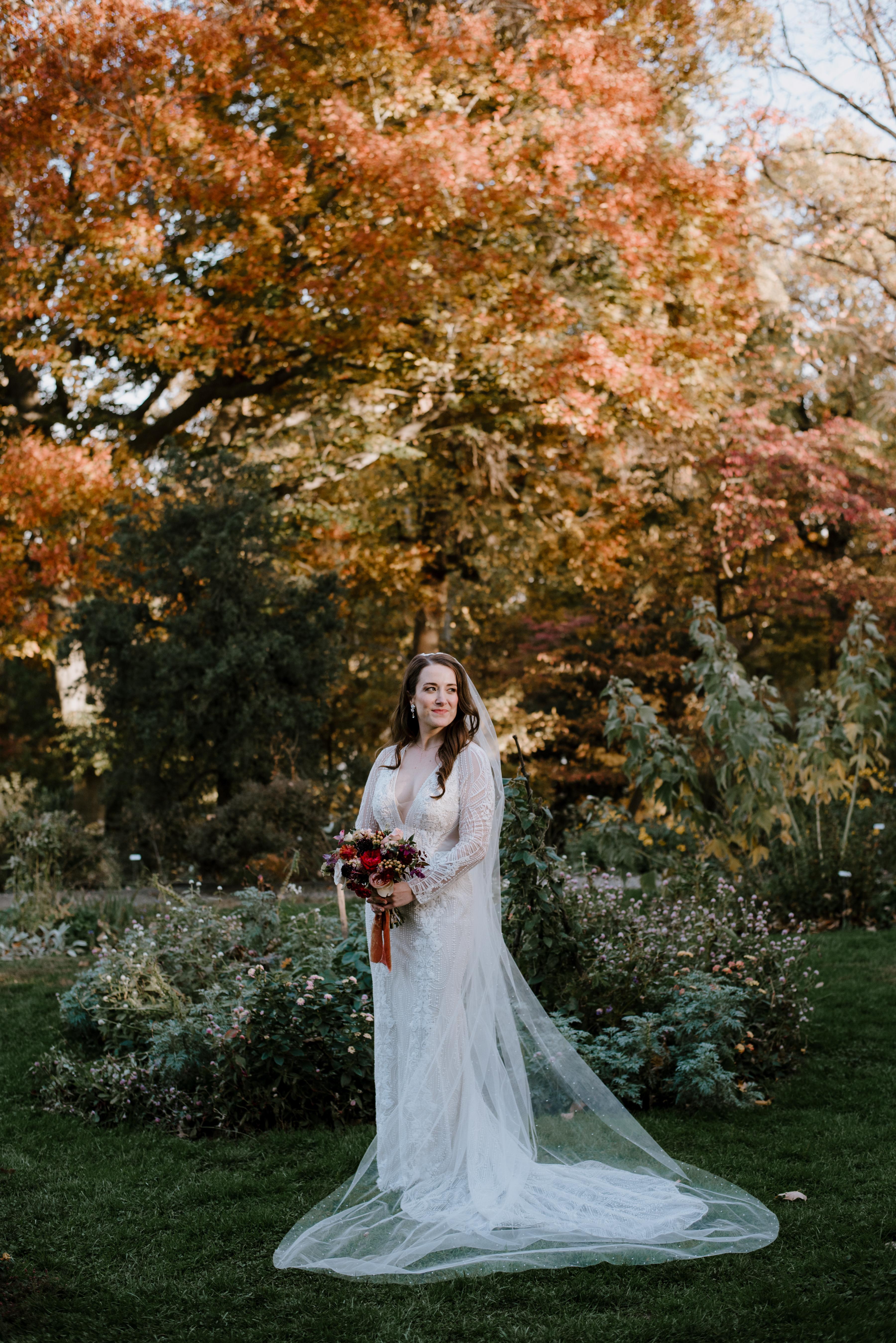 A Modern Fall Wedding at Bartram's Garden 28