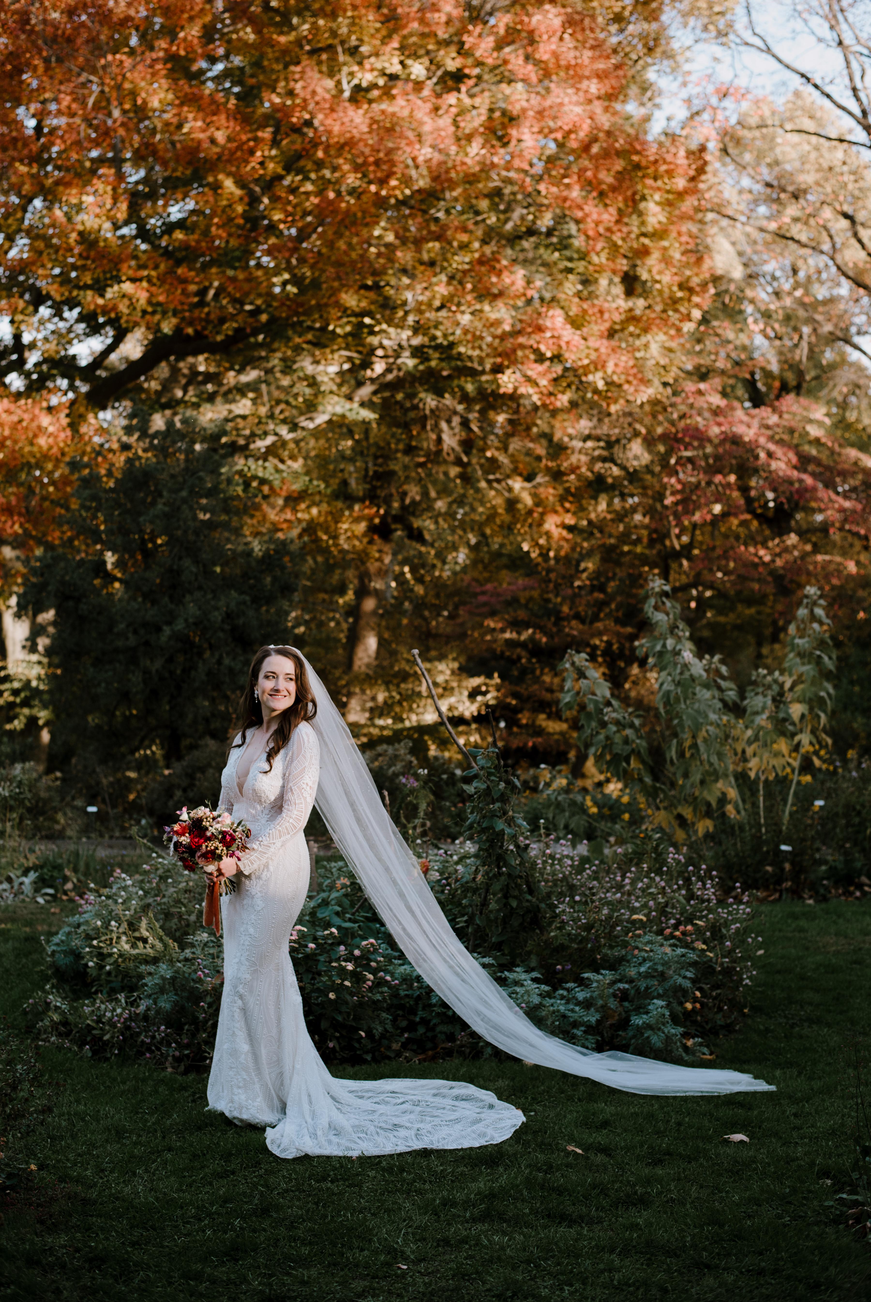 A Modern Fall Wedding at Bartram's Garden 27