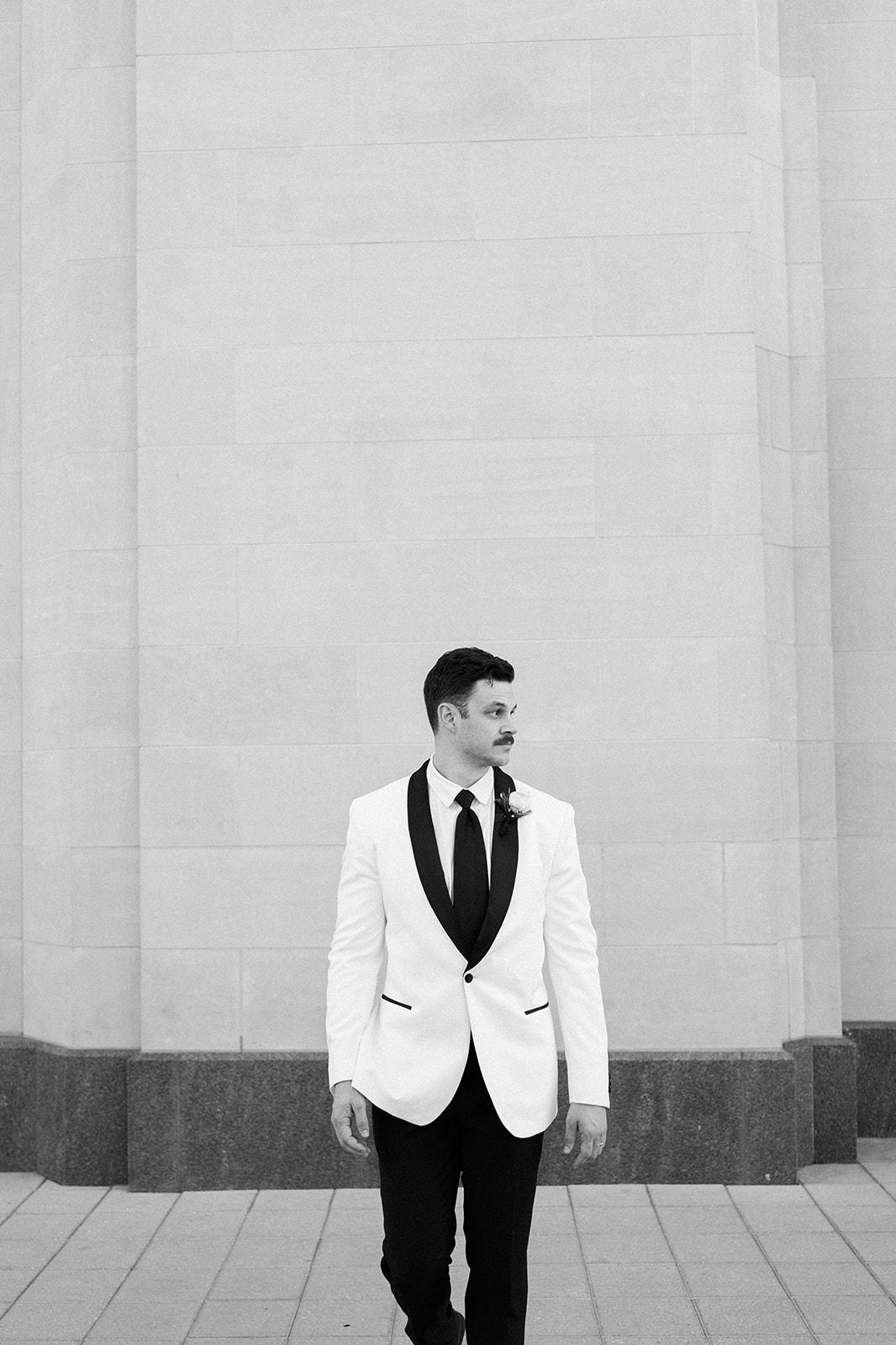 A Modern Fall Wedding at Spanish Trail Country Club 13