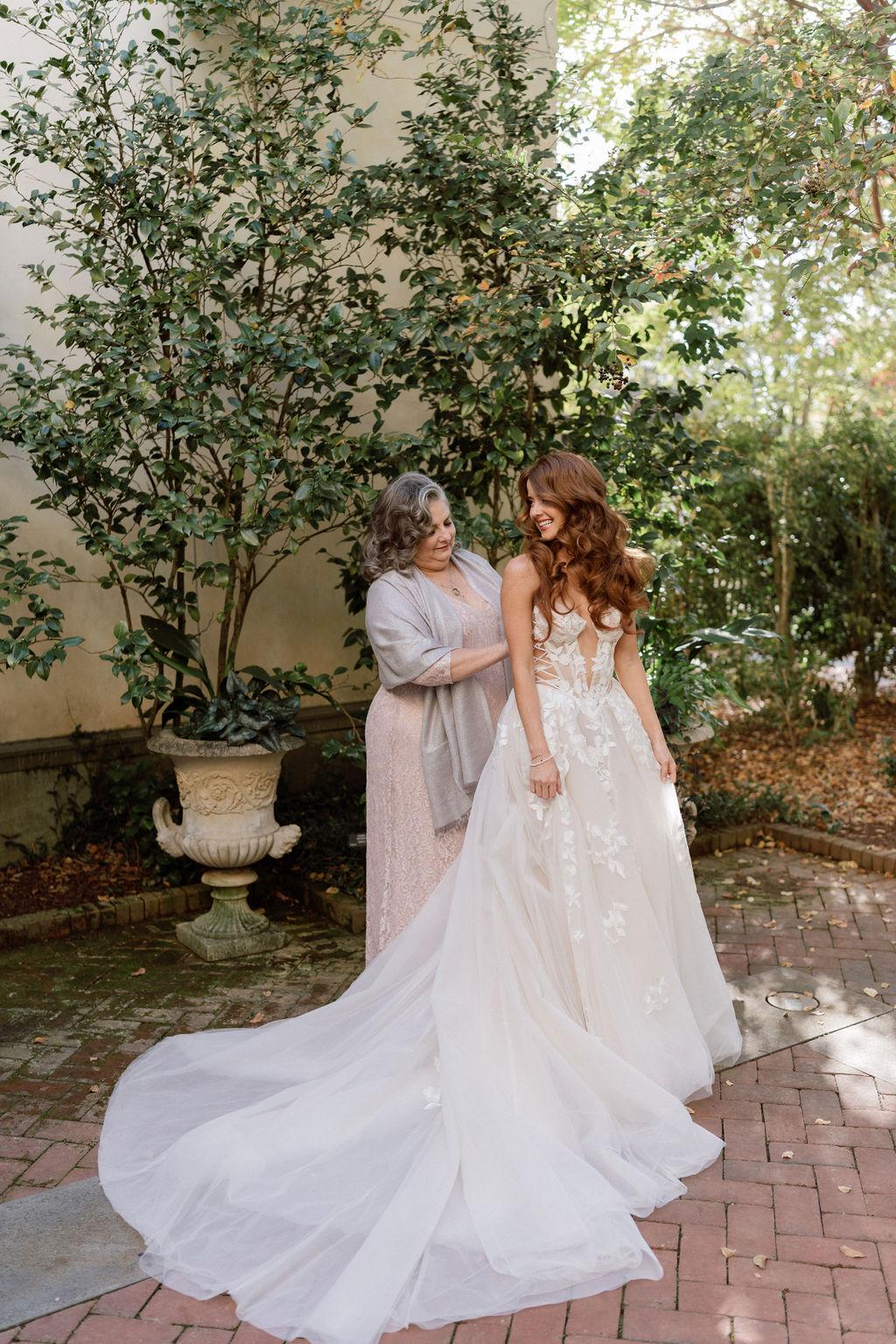 A Whimsical Fall Wedding at Daniel Stowe Botanical Garden photo 3
