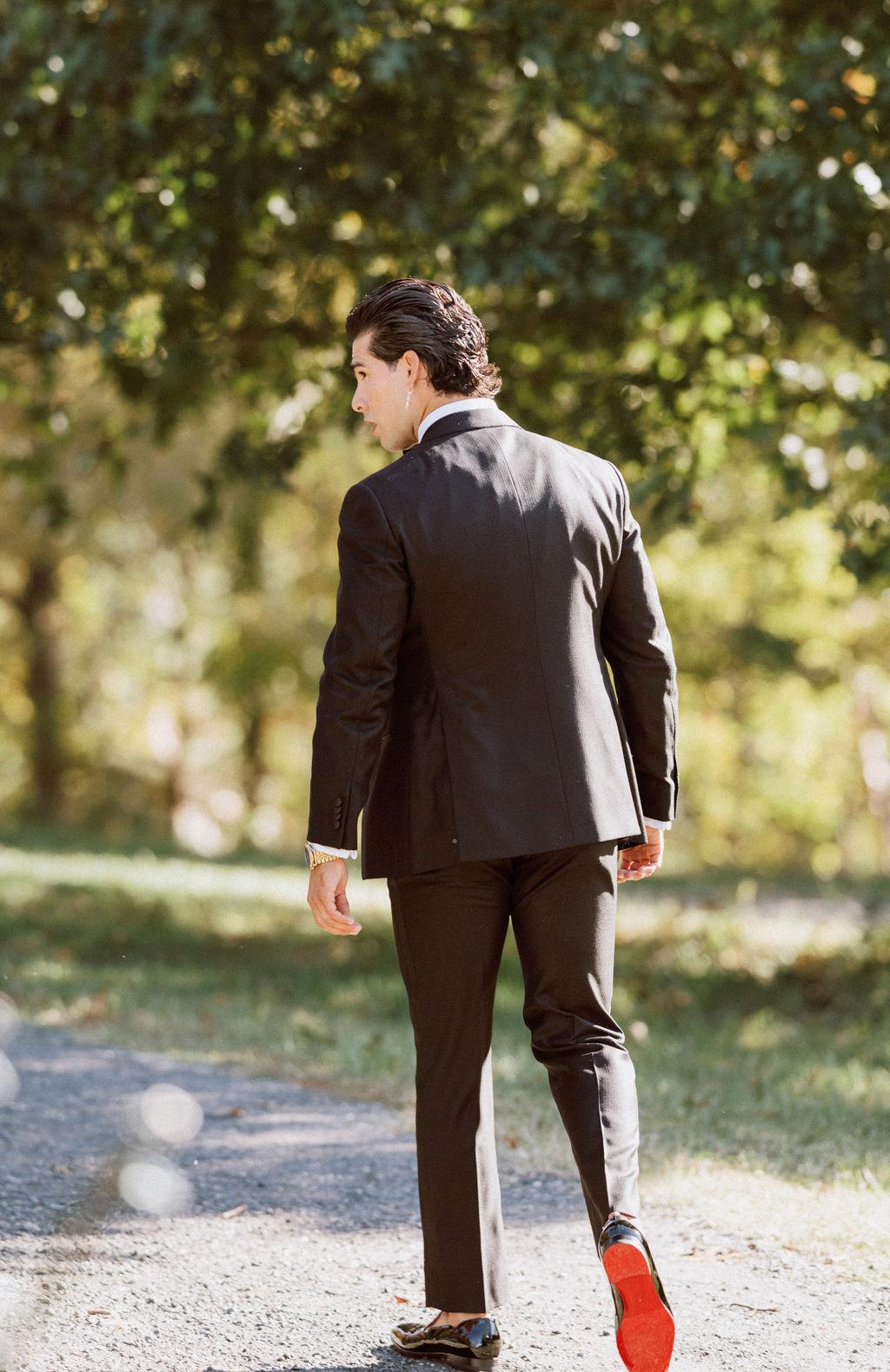 A Whimsical Fall Wedding at Daniel Stowe Botanical Garden 36