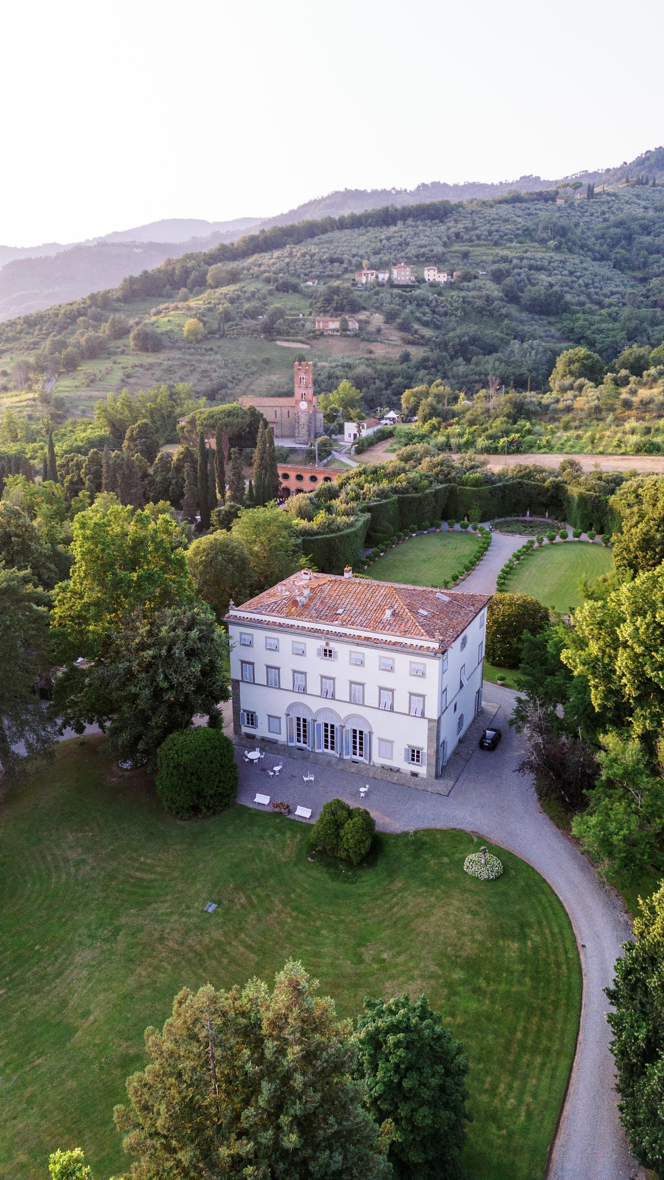 A Classic Summer Wedding at Villa Grabau 46