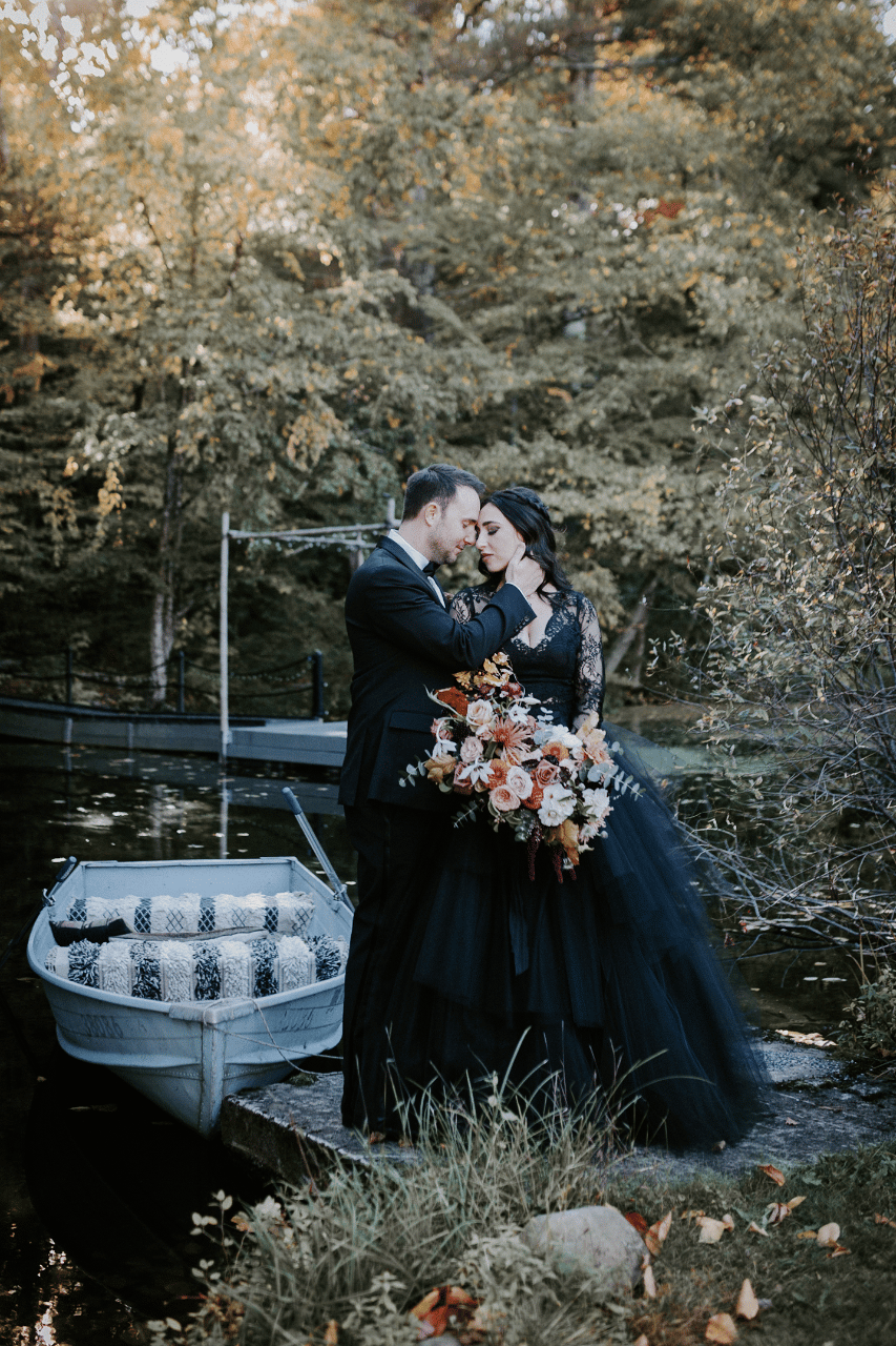 A Non-Traditional Fall Wedding at Foxfire Mountain House