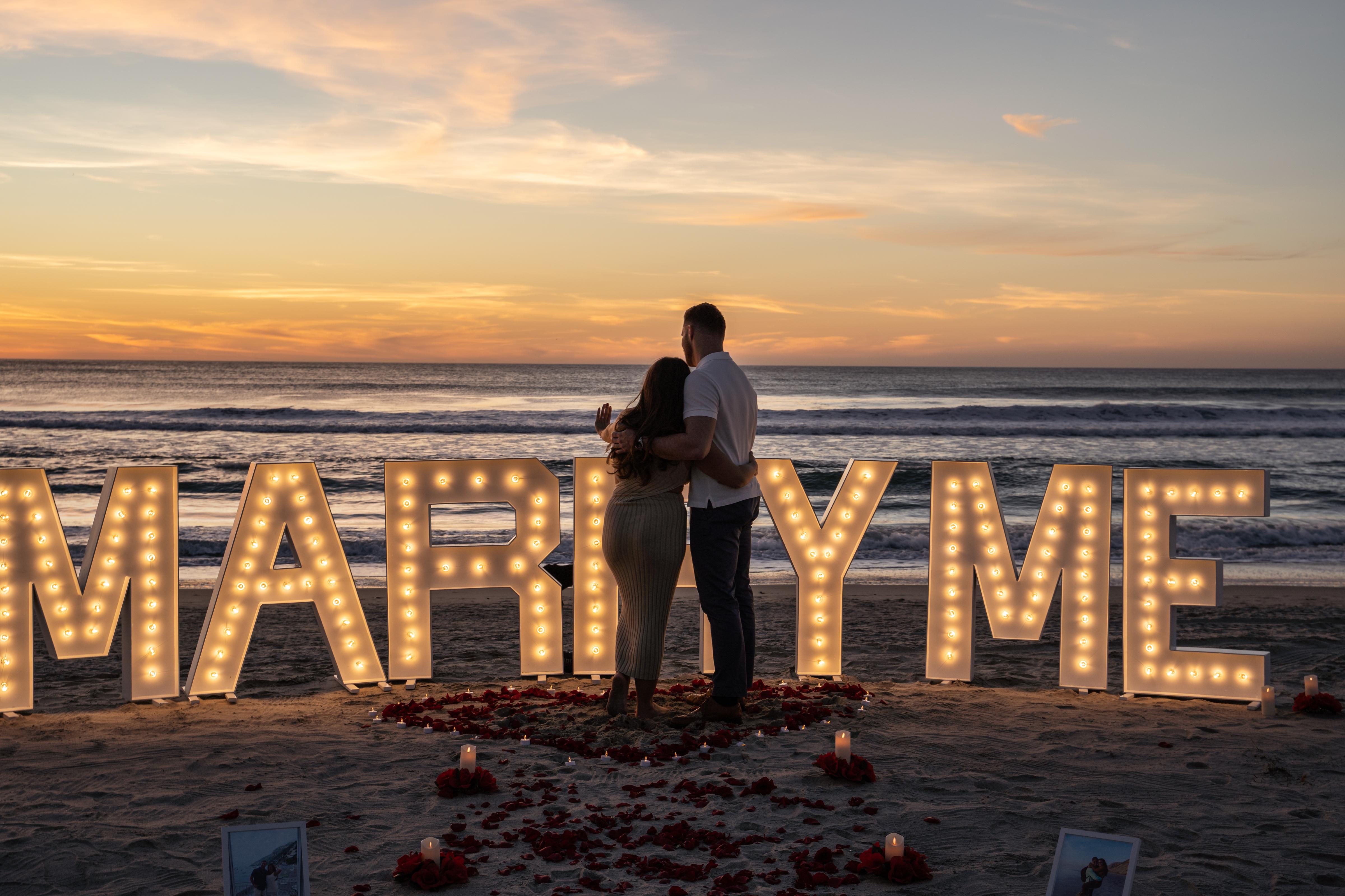 A Romantic and Intimate Beach Proposal 9