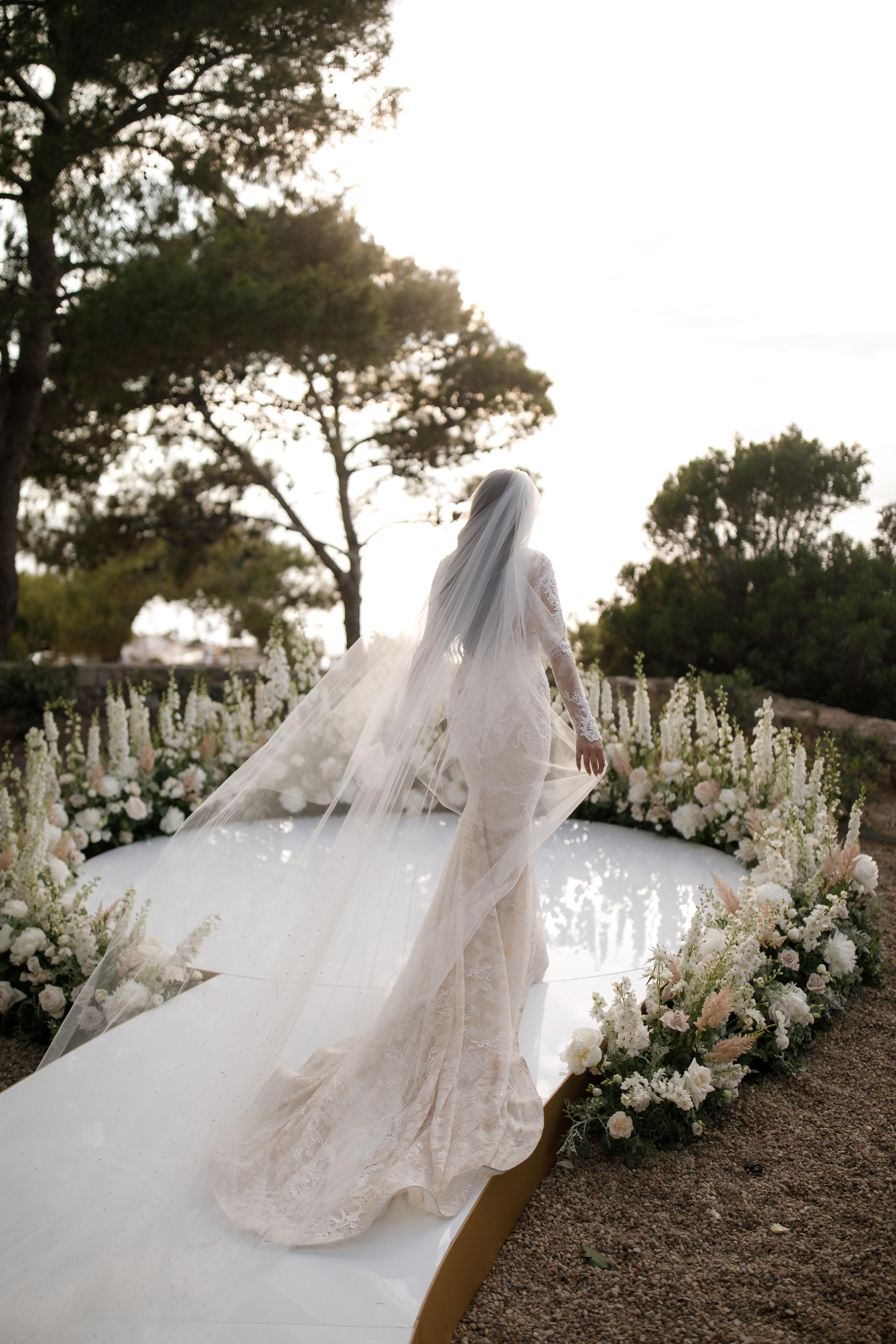 Modern Summer Wedding at Astir Palace 16