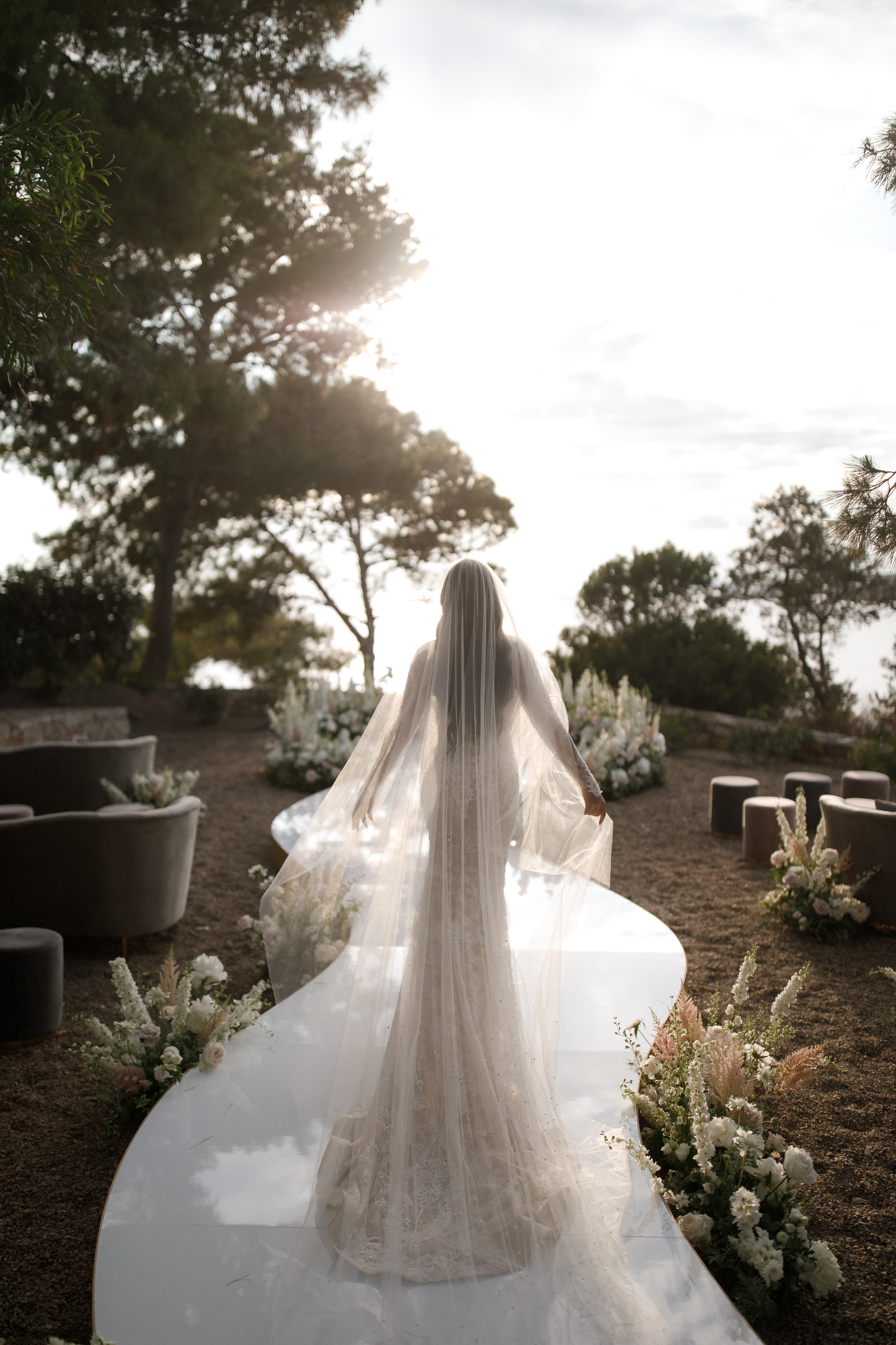 Modern Summer Wedding at Astir Palace 4