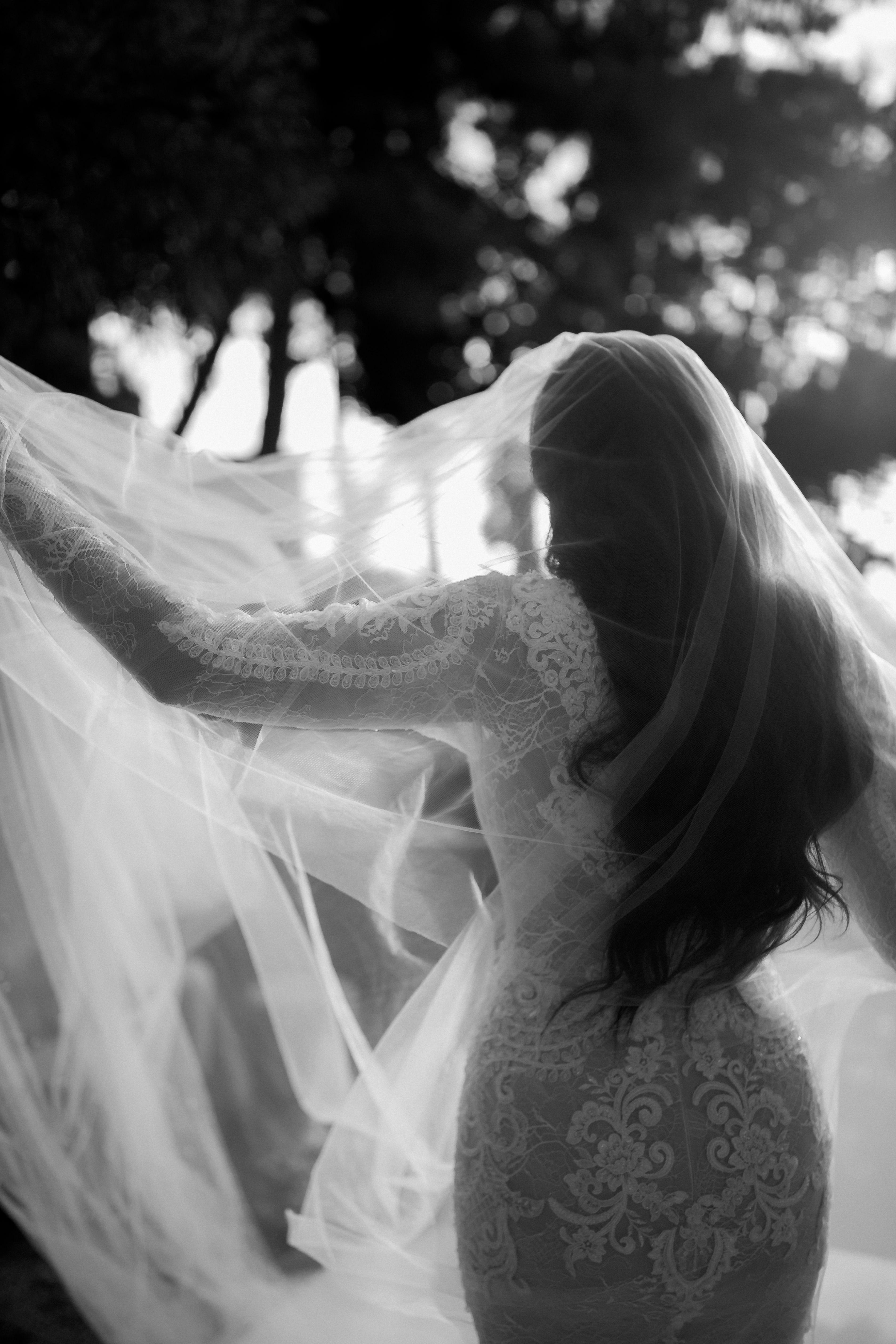 Modern Summer Wedding at Astir Palace 6